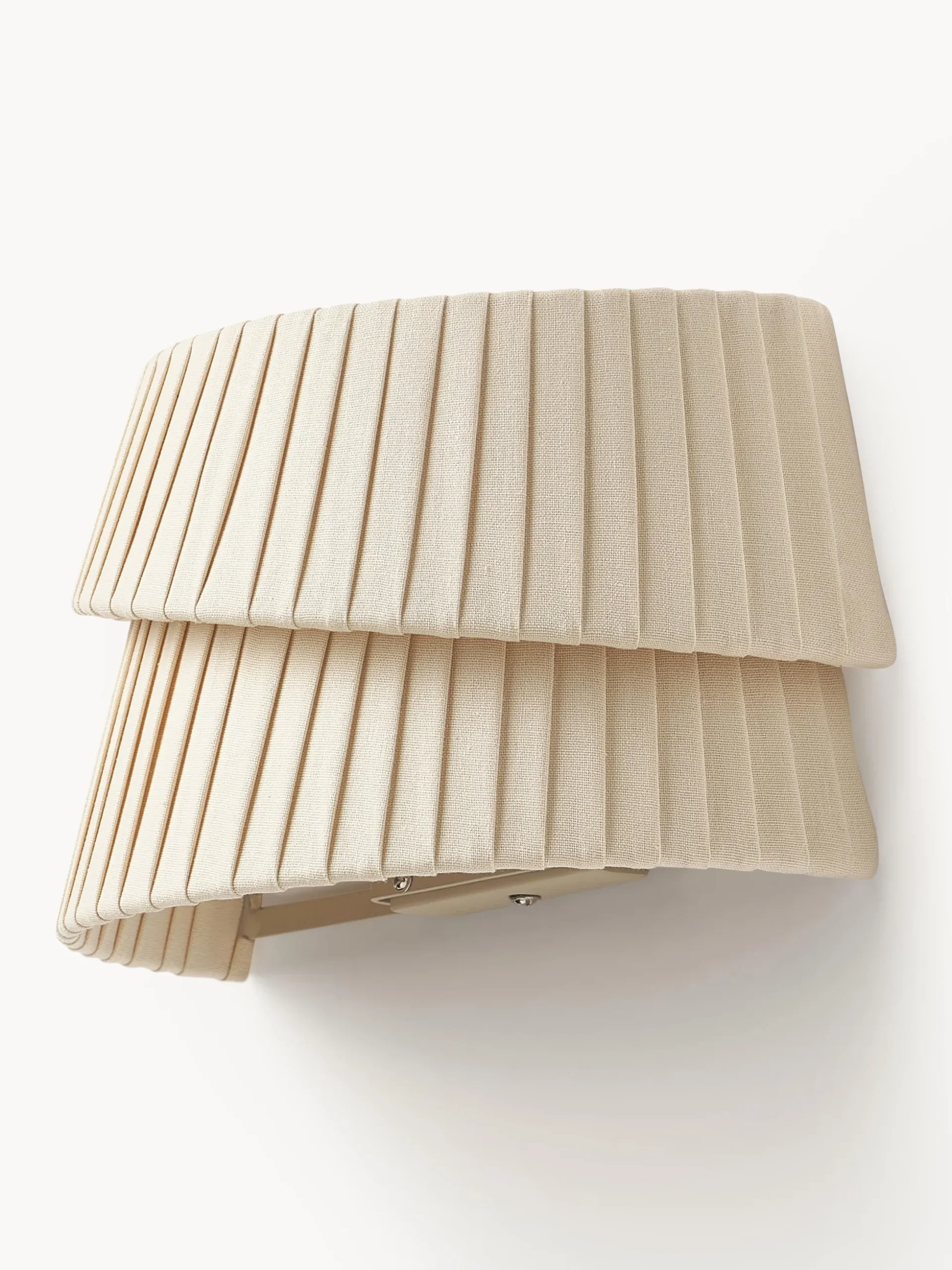 Applique con paralume asimmetrico Nyla