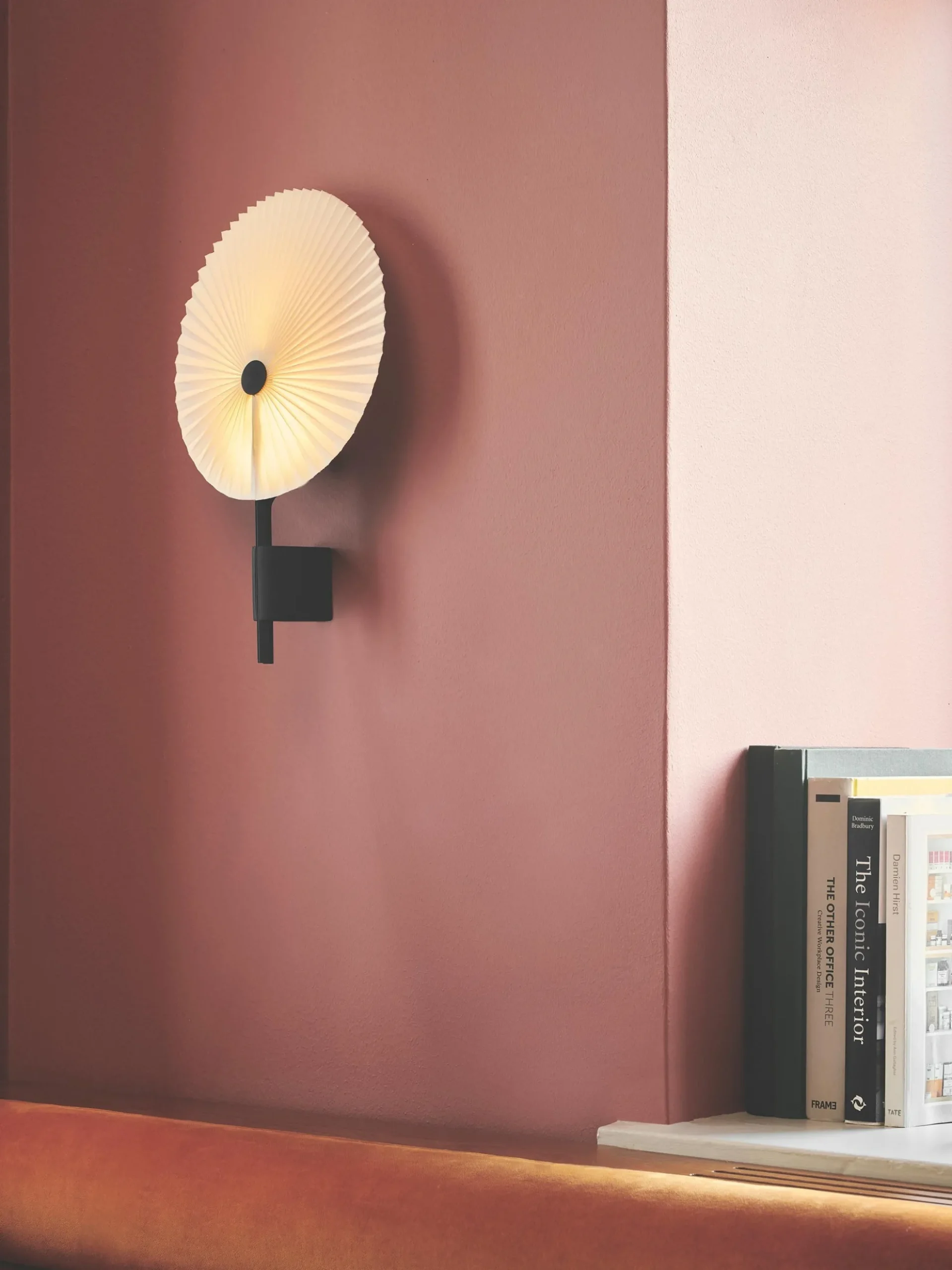 Applique grande a LED con luce regolabile Liris