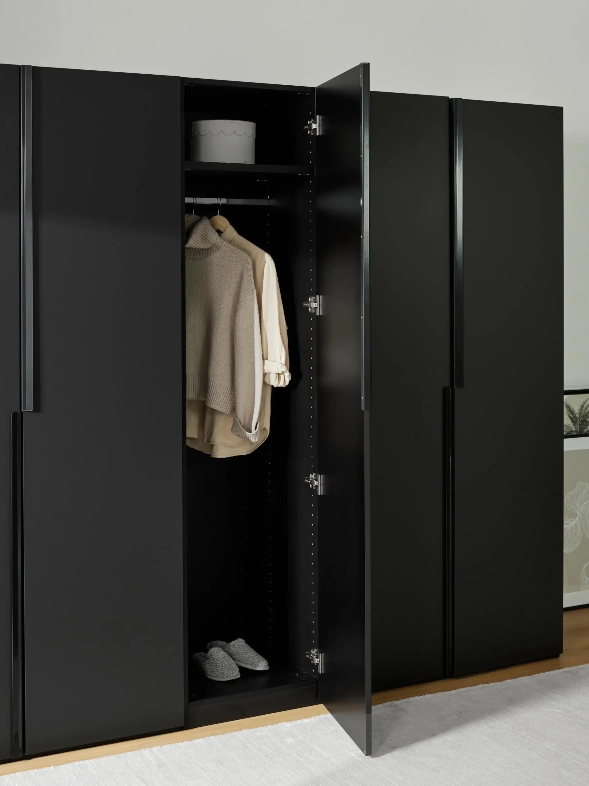 Armadio componibile ad ante battenti Leon, larg. 250 cm, in diverse varianti