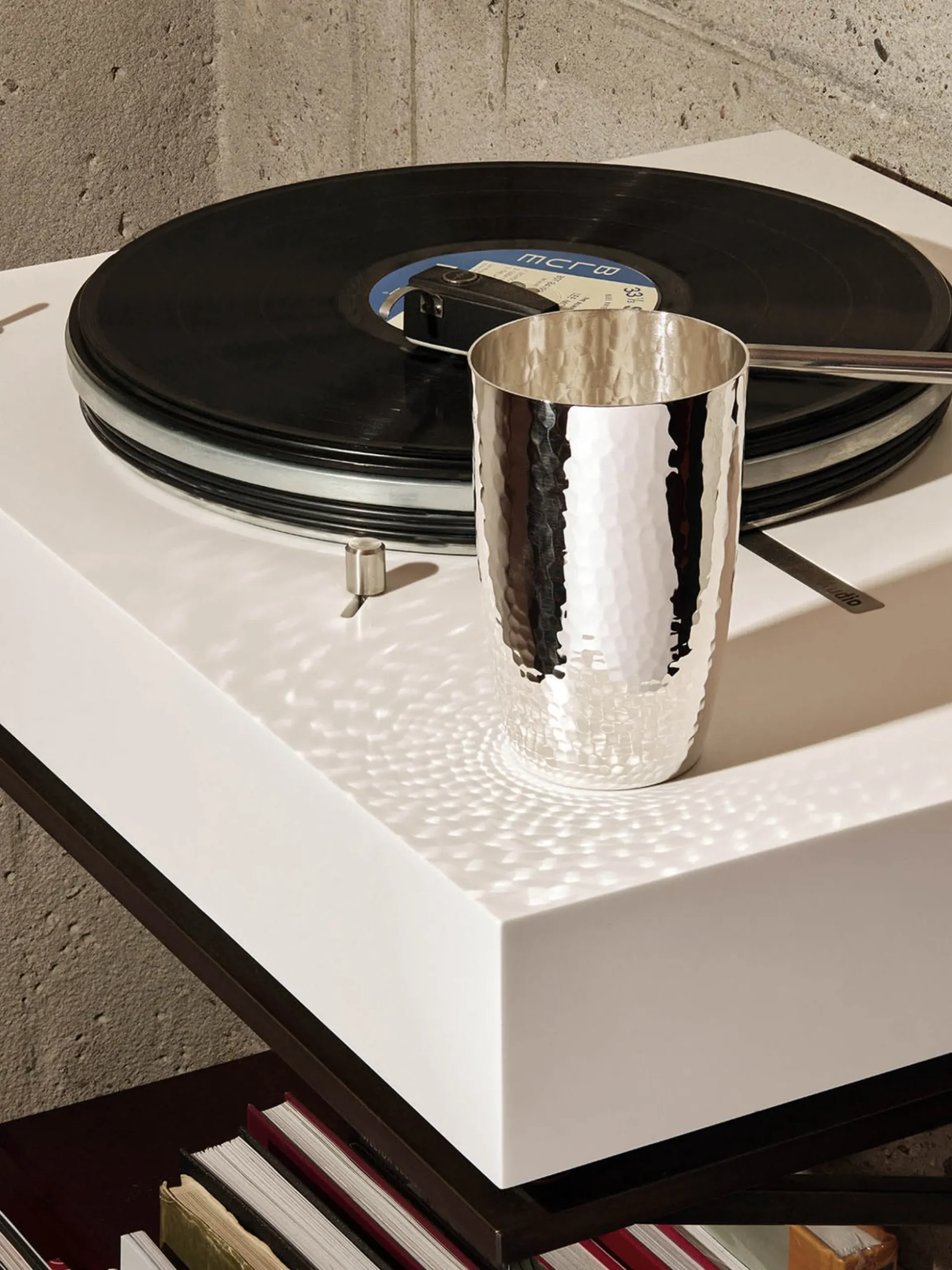 Bicchiere da long drink placcato in argento fatto a mano Martelé