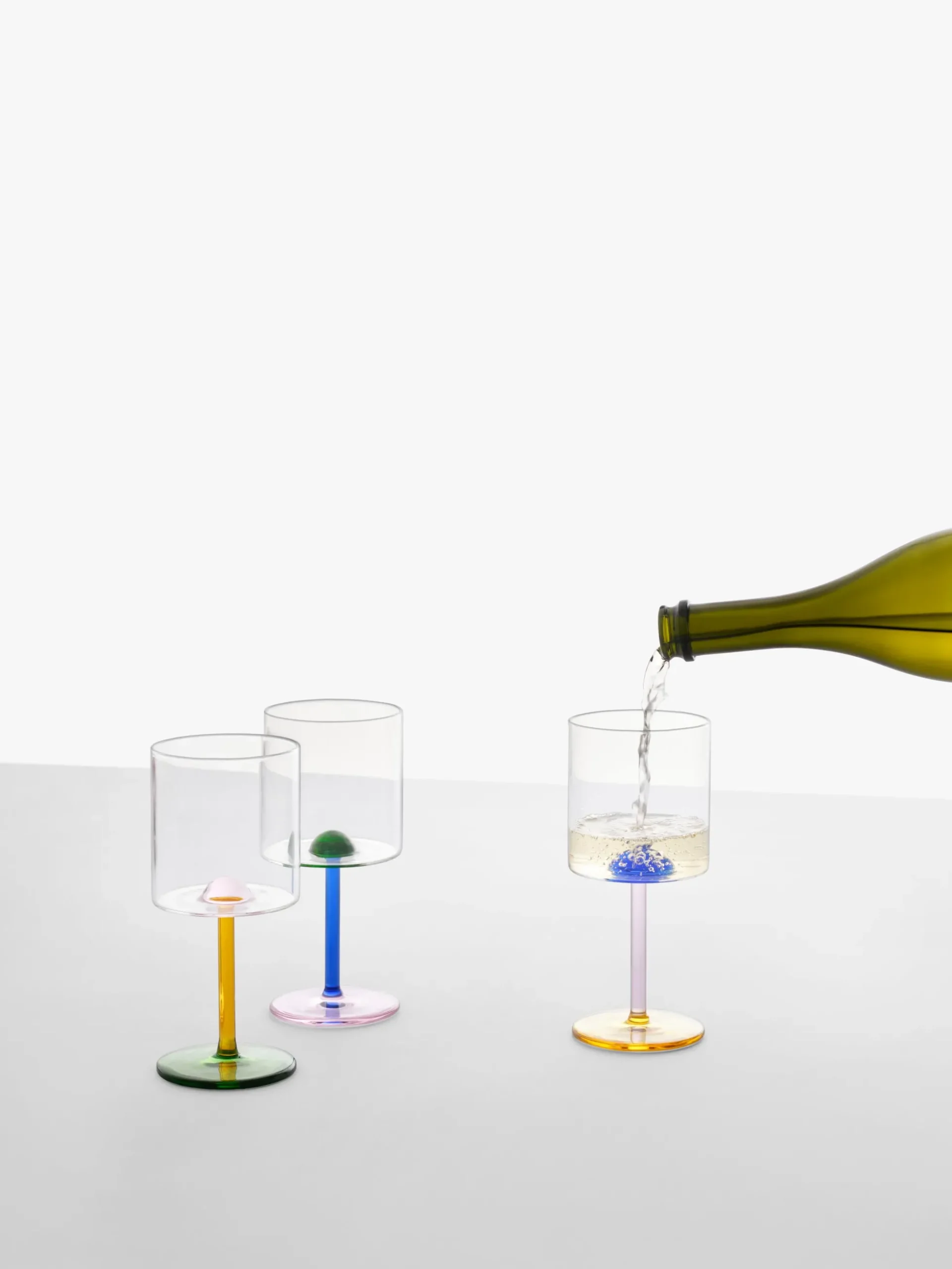 Bicchiere vino in vetro borosilicato fatto a mano Dot