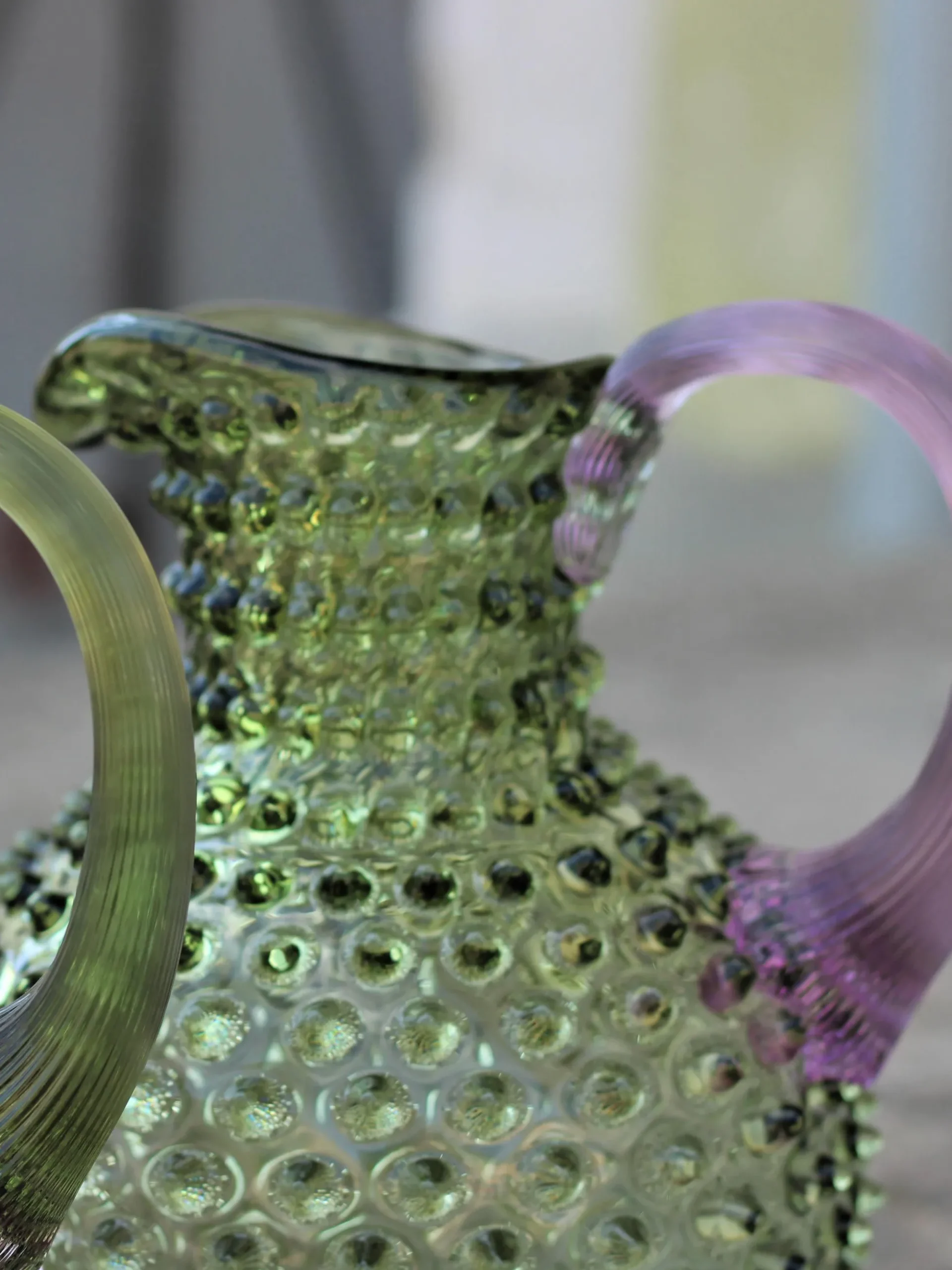 Brocca in vetro soffiato Hobnail 2 L
