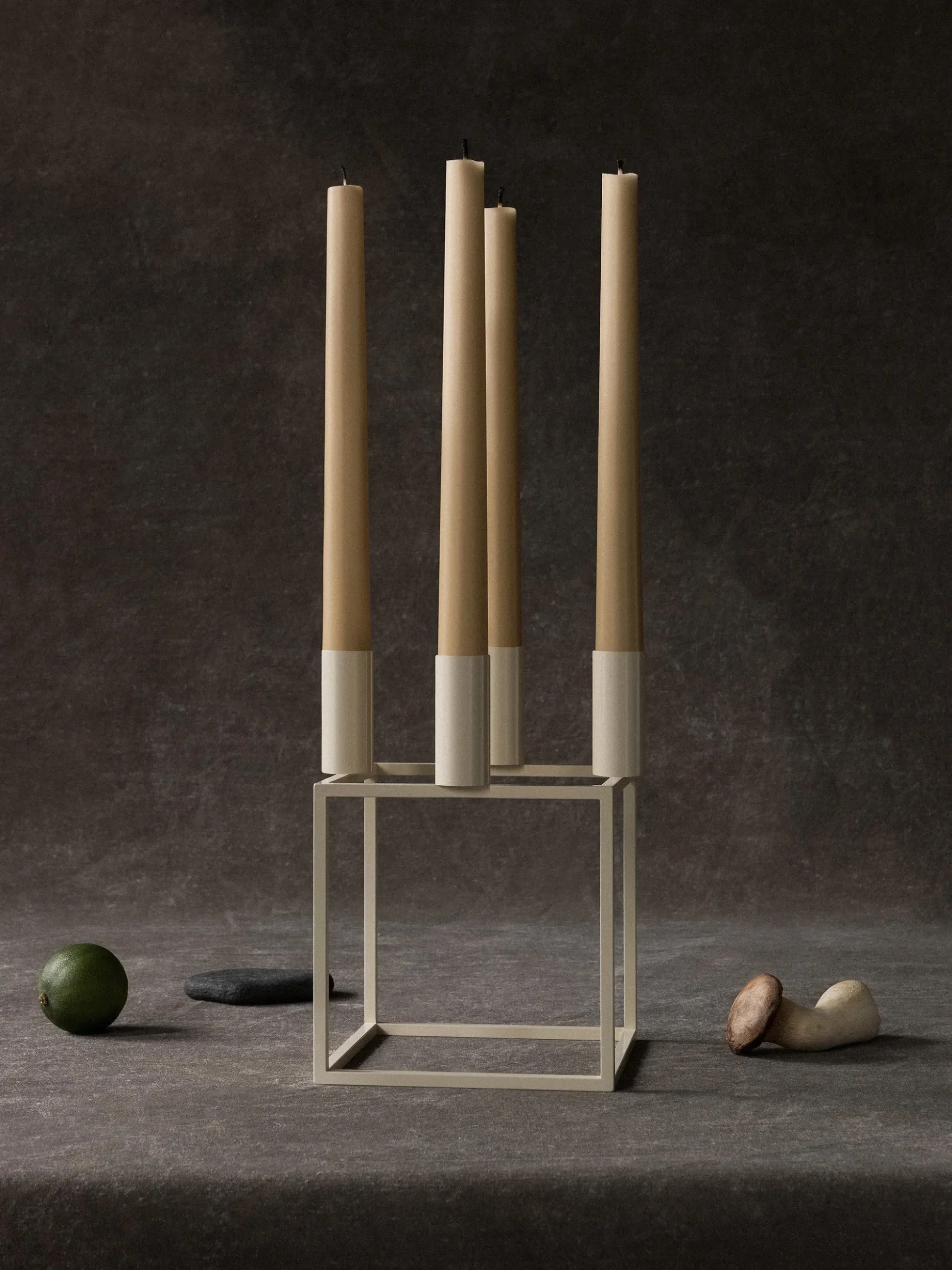 Candelabro in metallo Kubus