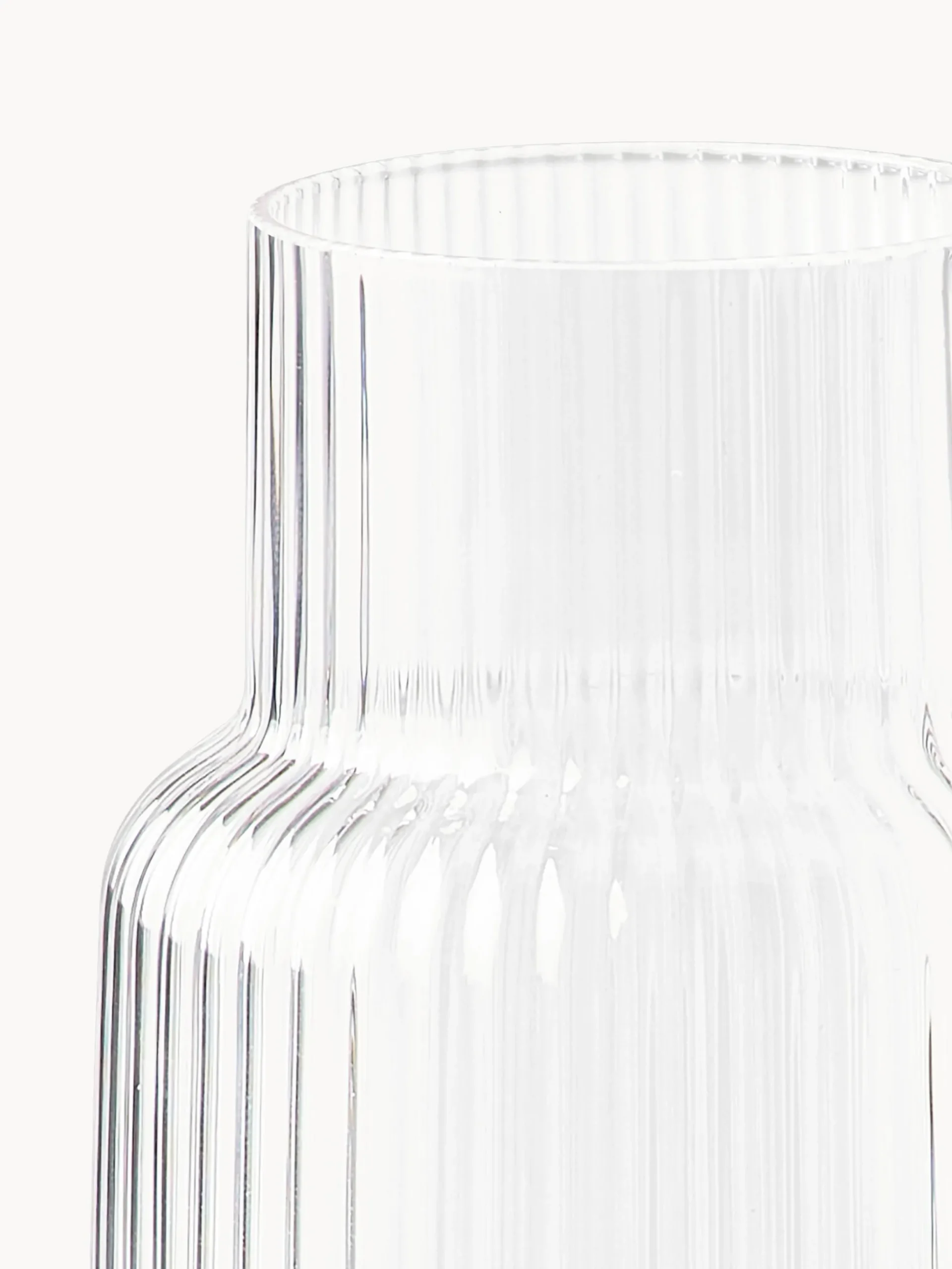 Caraffa con rilievo millerighe Minna, 1.1 L