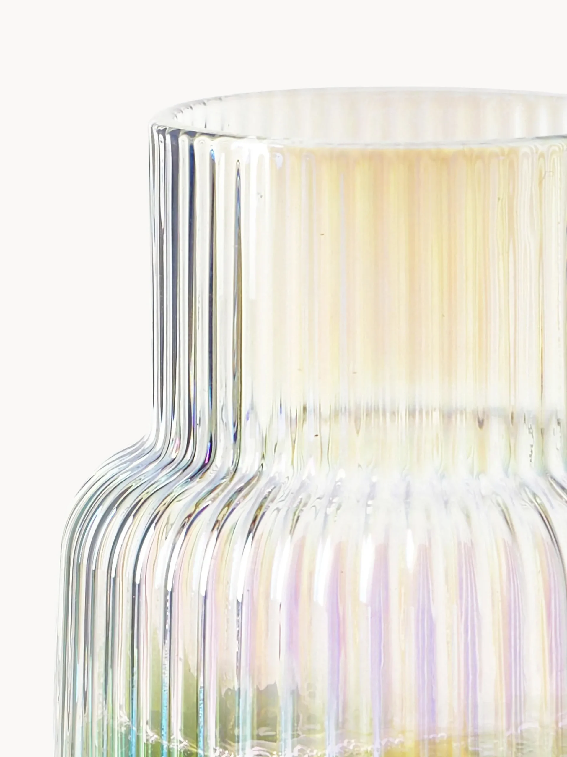 Caraffa con superficie millerighe iridescente Minna, 1,1 L