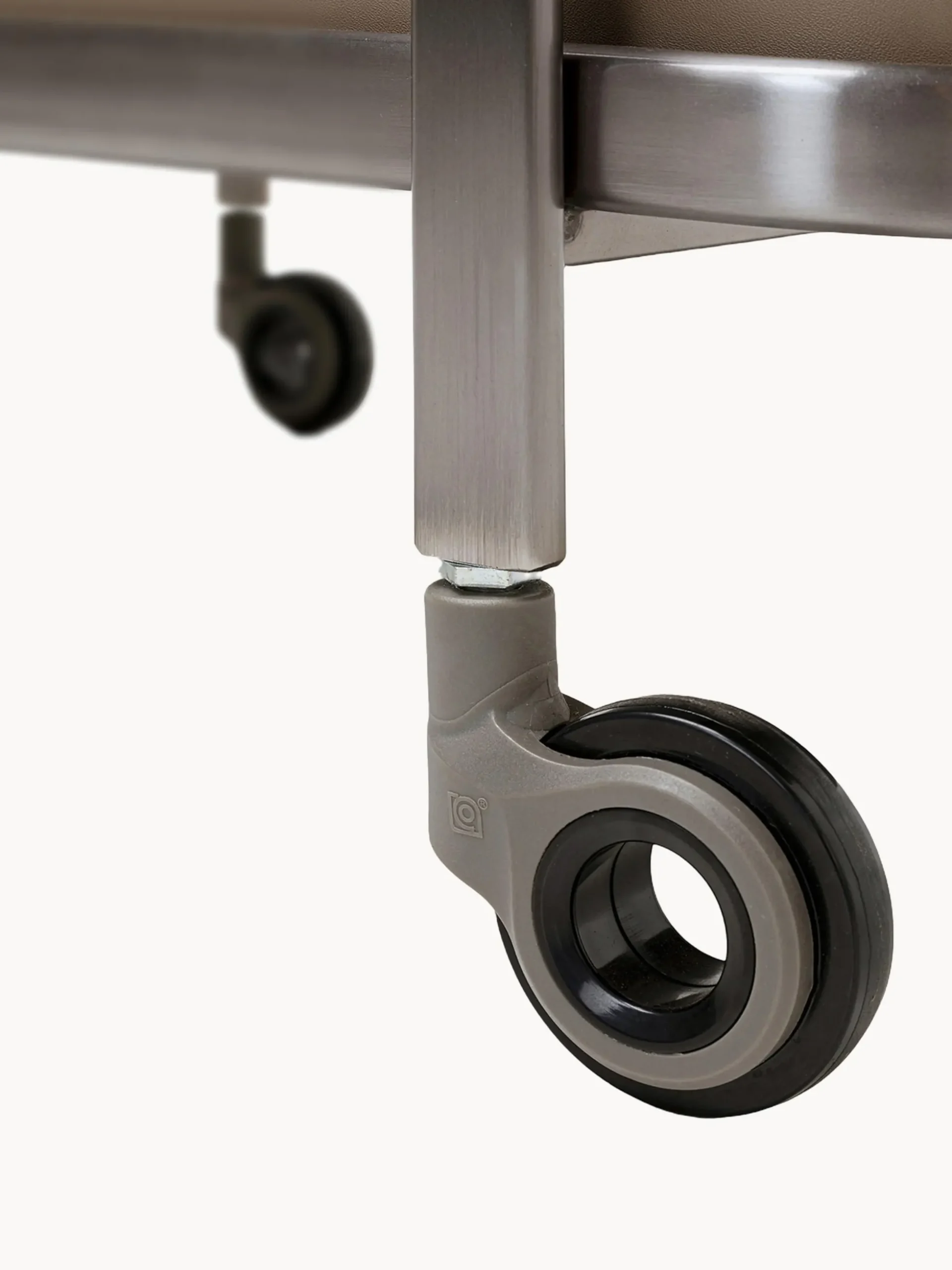 Carrello di servizio in metallo Odo
