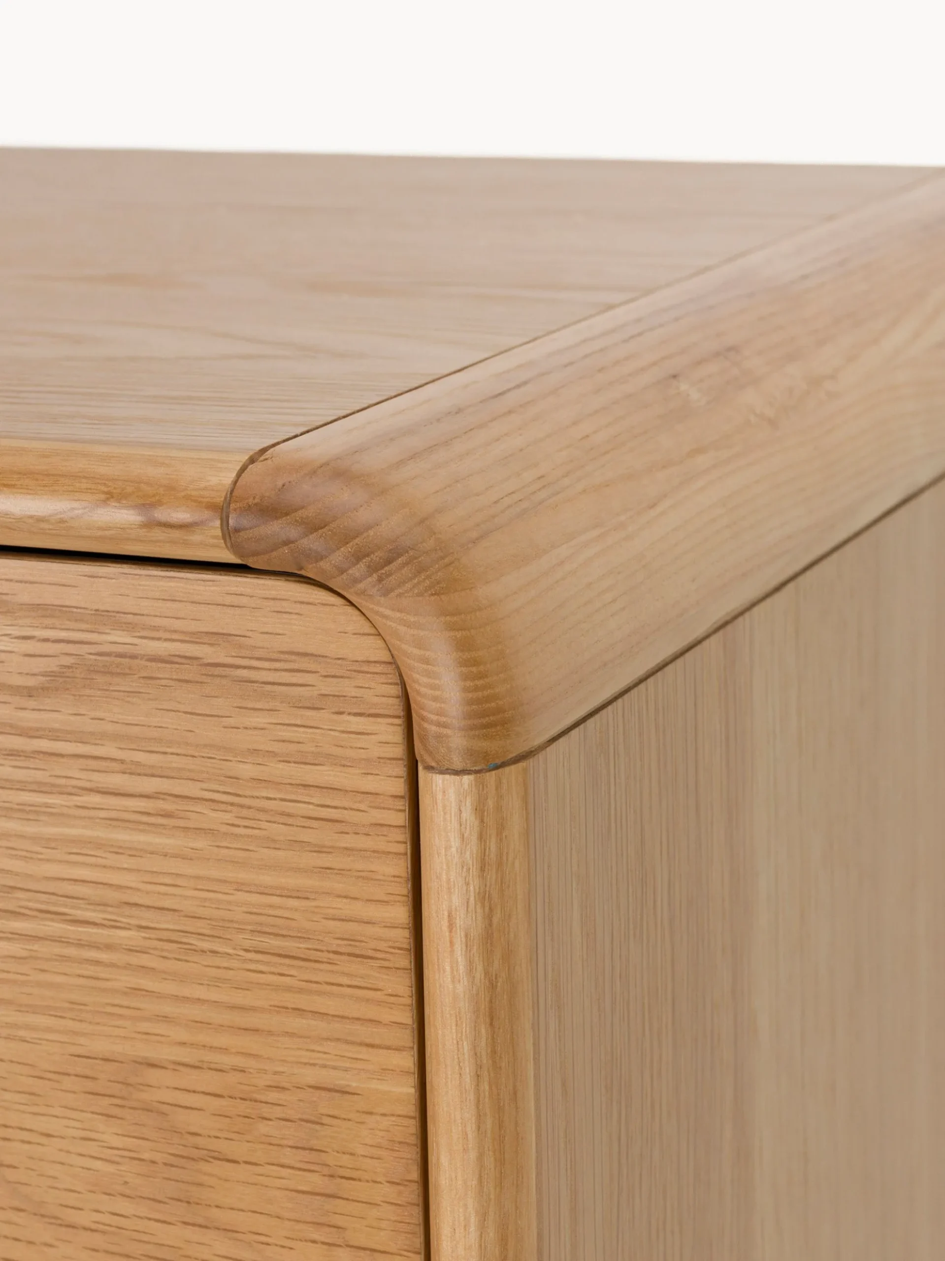 Cassettiera in legno di frassino Rise