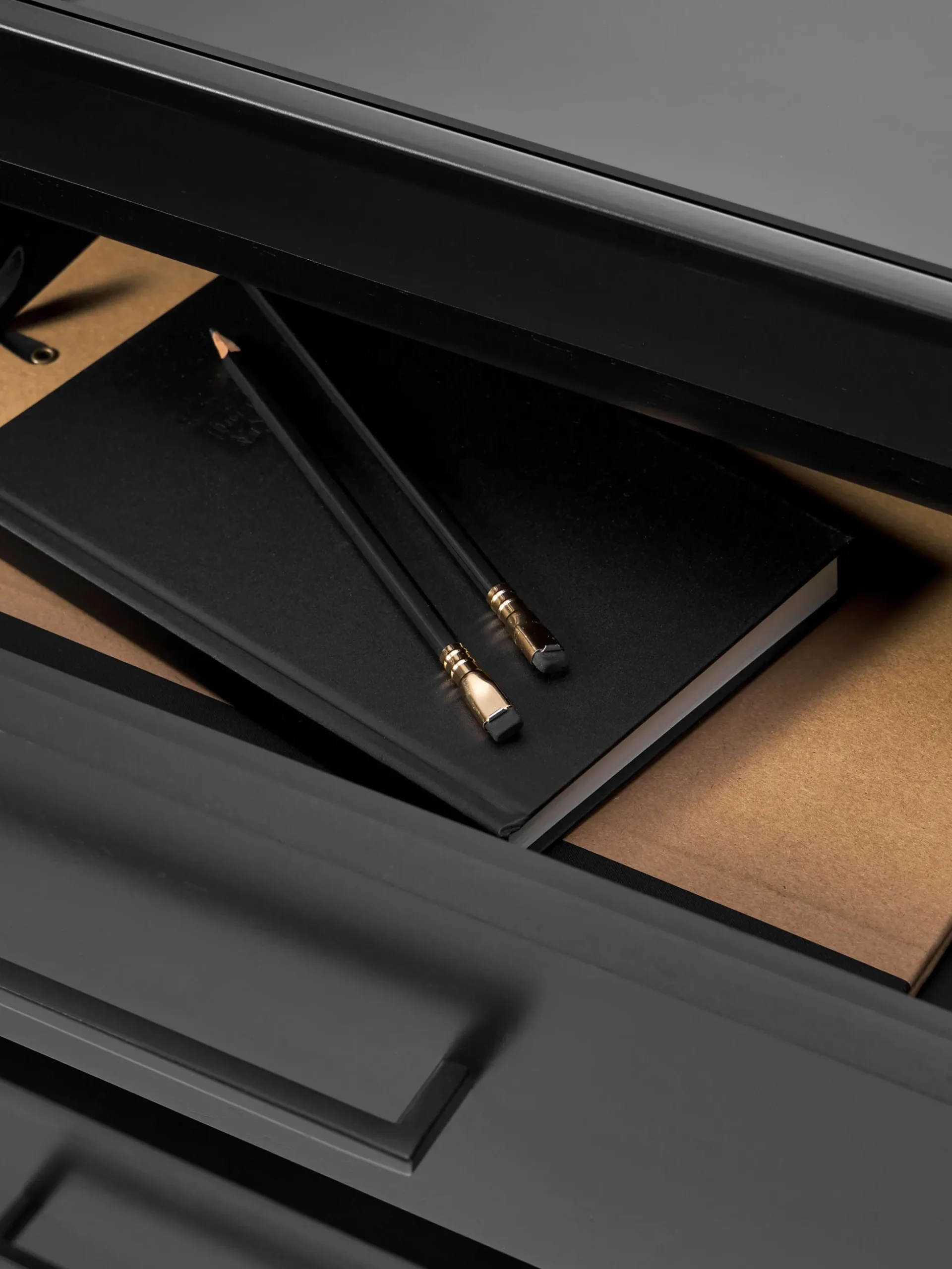 Cassettiera in legno di mango Lyle