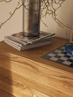 Cassettiera in legno di quercia Cadi