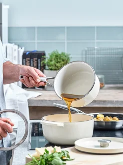 Cocotte ovale con rivestimento antiaderente Doelle