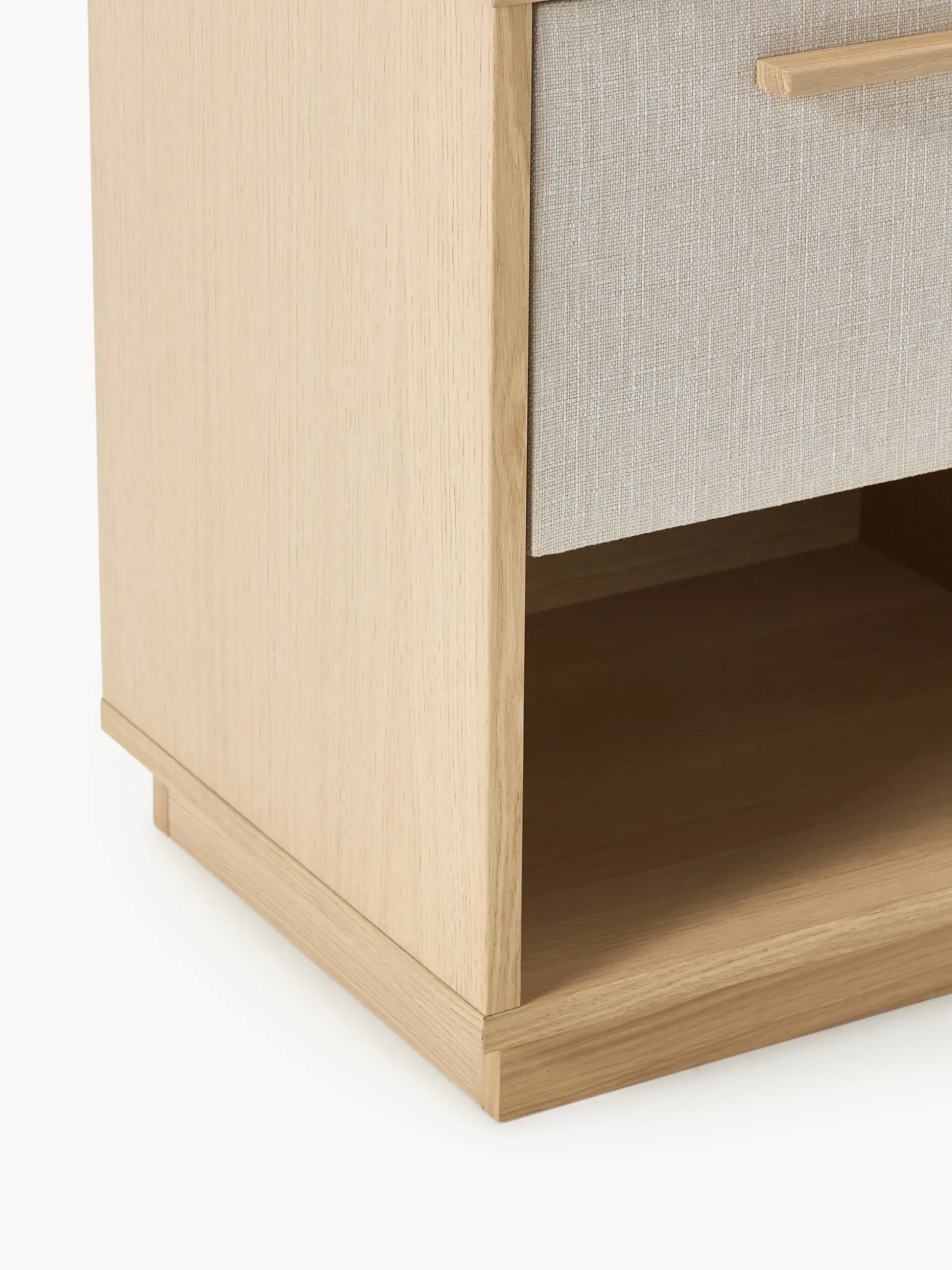 Comodino in legno con frontale imbottito Wisp