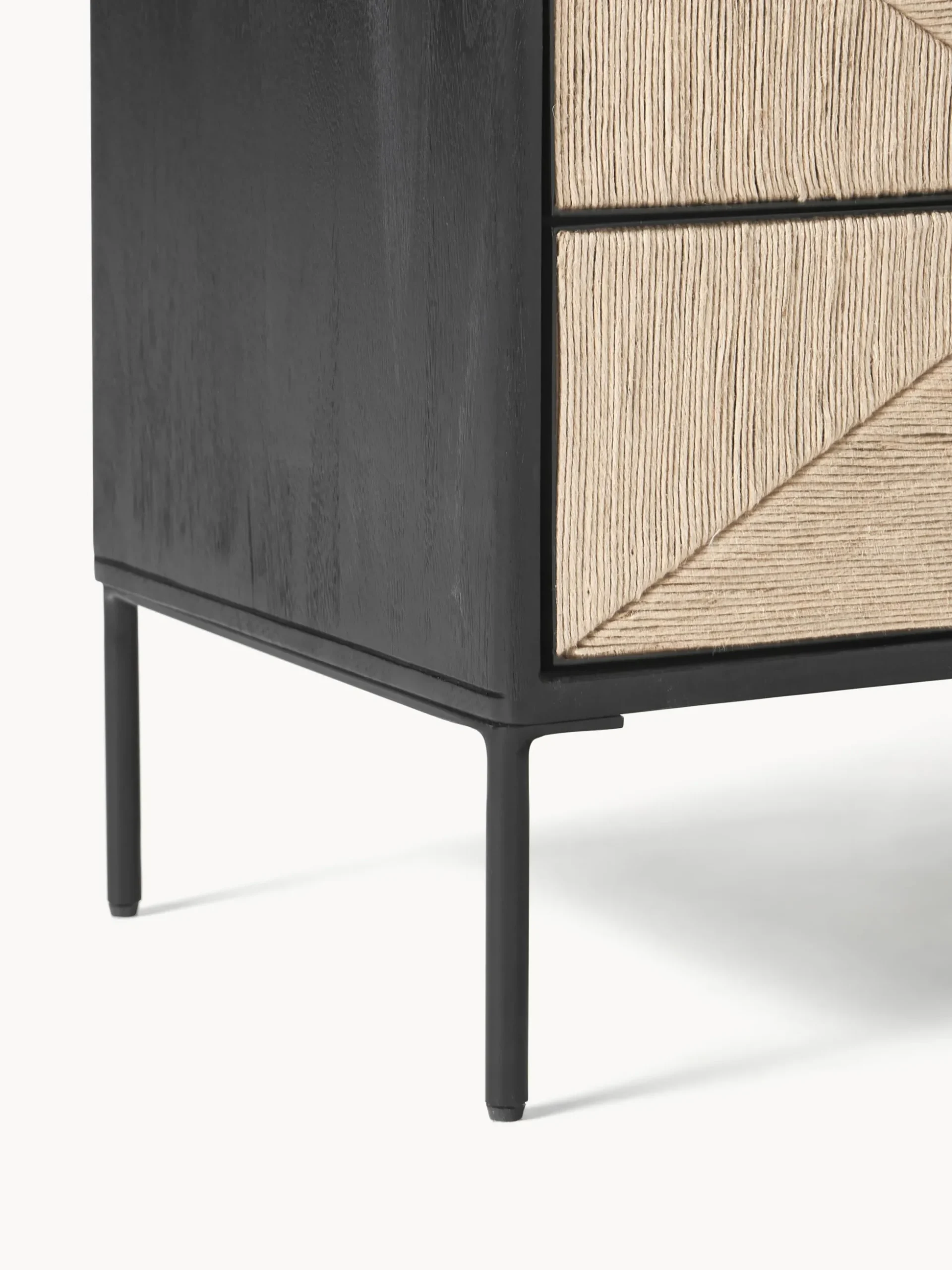 Comodino in legno di mango con cassetti June