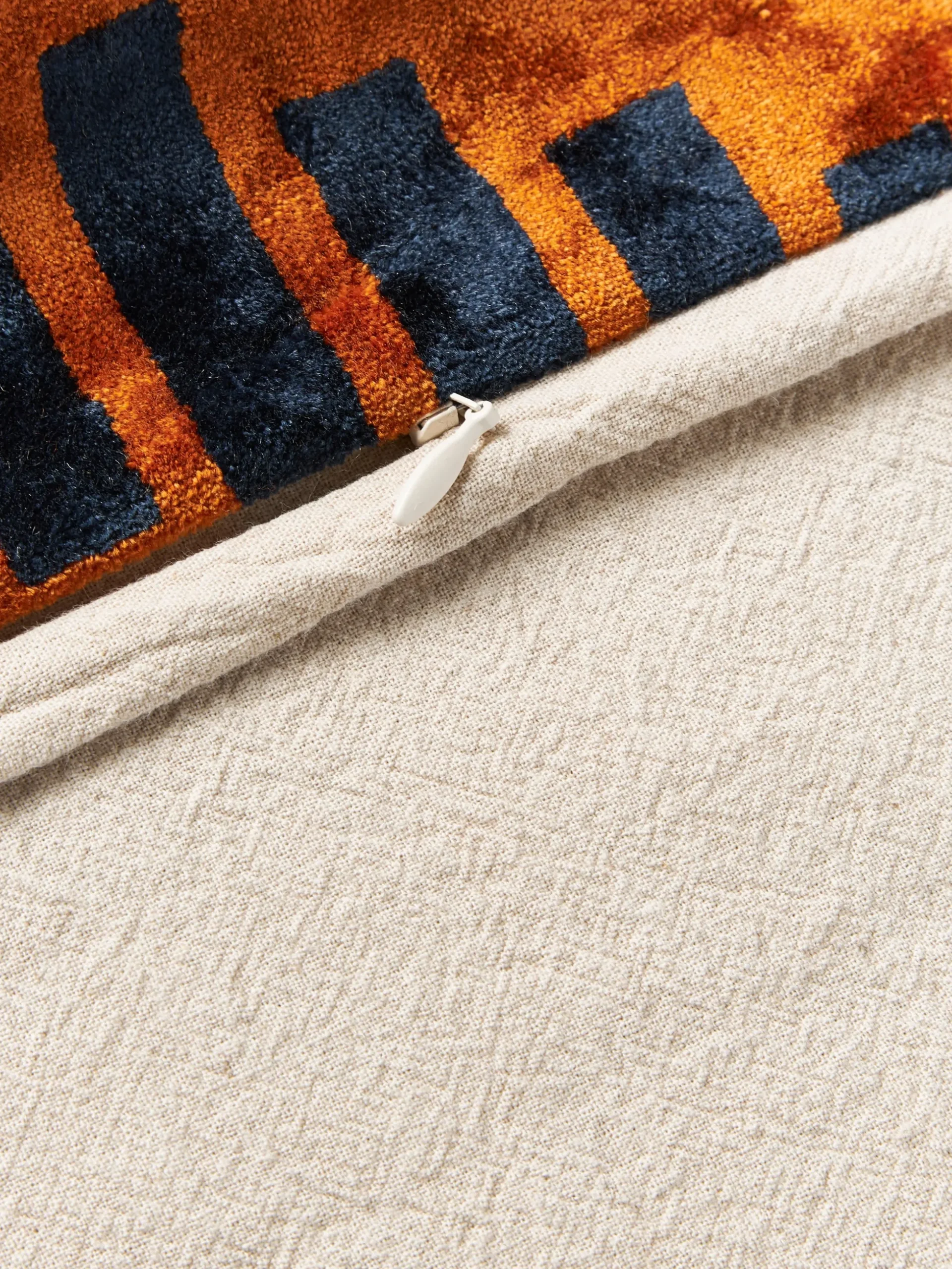 Copricuscino in viscosa con motivo jacquard tessuto Danelle
