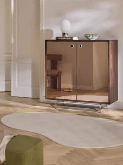 Credenza alta con ante in vetro a specchio Scarlett