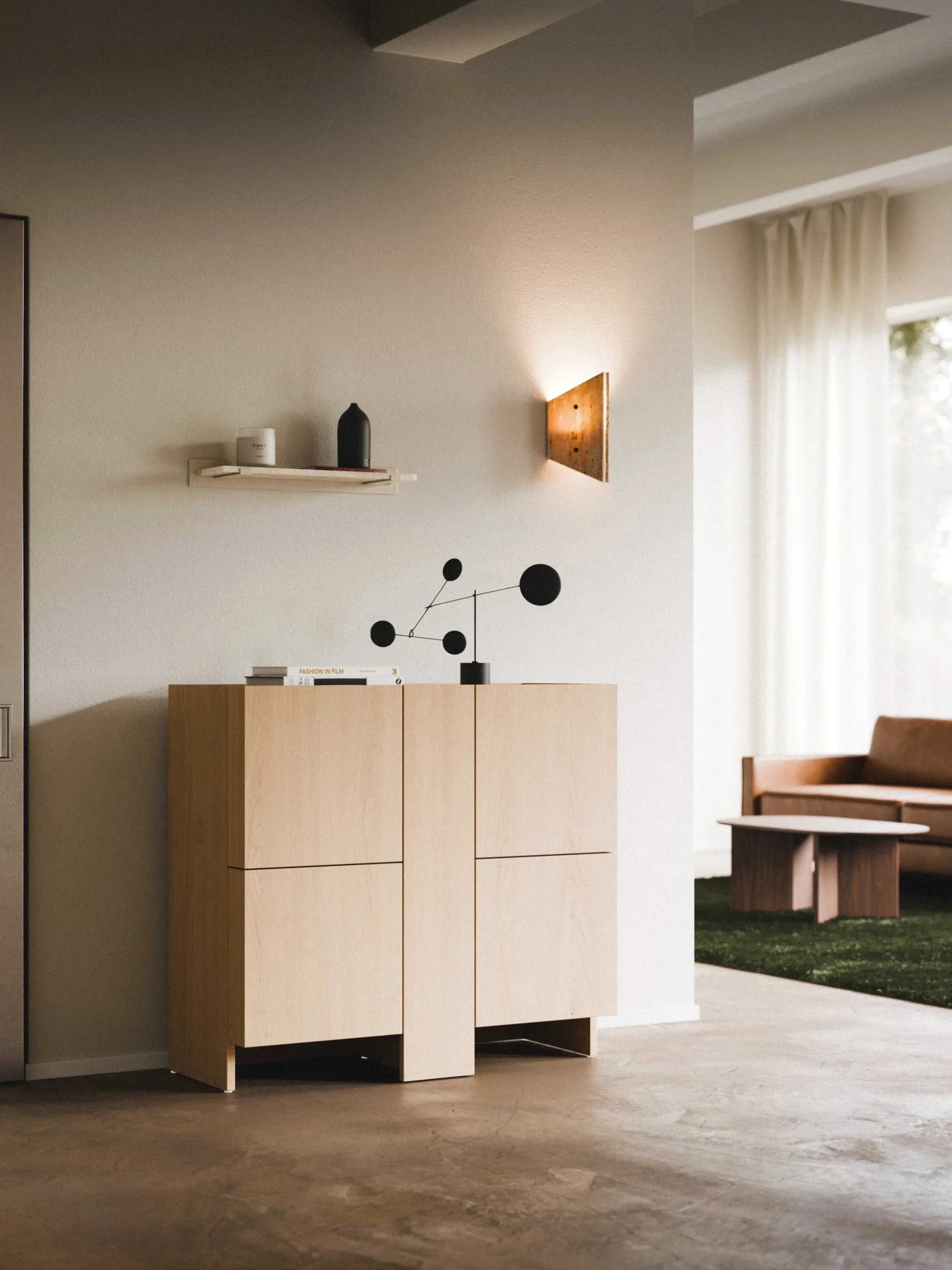 Credenza alta in legno Arden