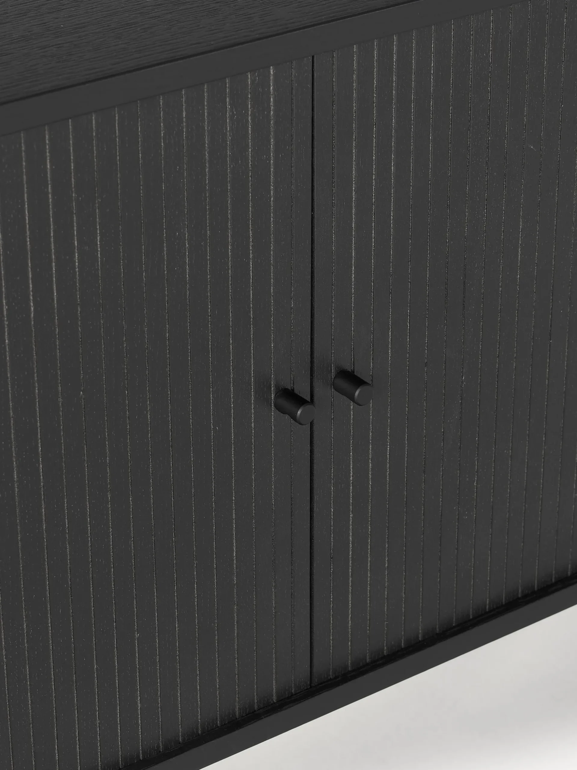 Credenza con frontale millerighe Calary