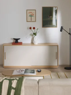 Credenza in legno con frontale imbottito Wisp