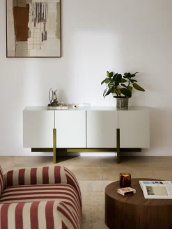 Credenza in legno Dado