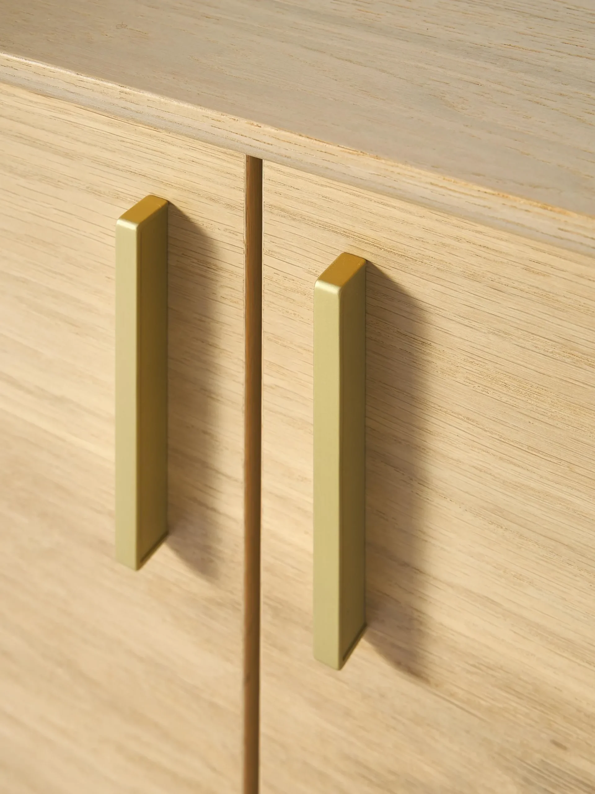 Credenza piccola in legno di quercia Diana