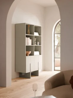 Credenza alta grande in legno Dado