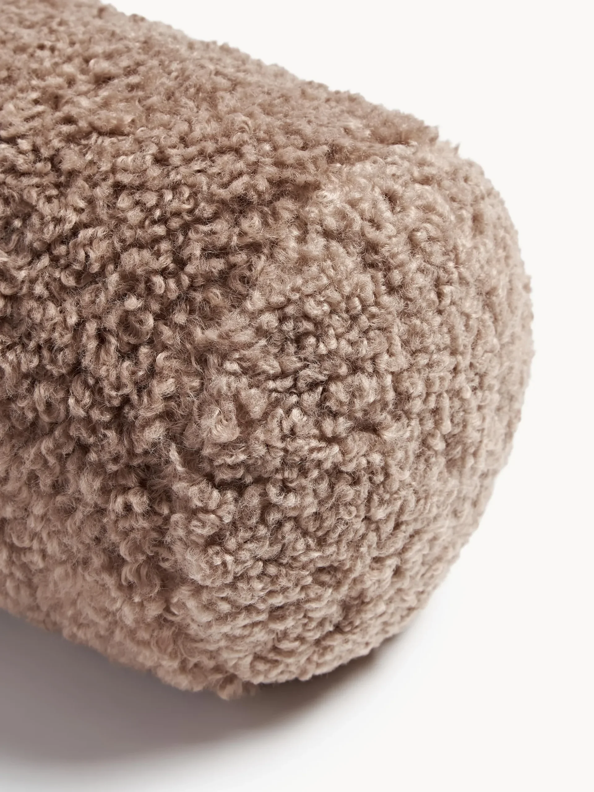 Cuscino cilindrico in teddy Dotty