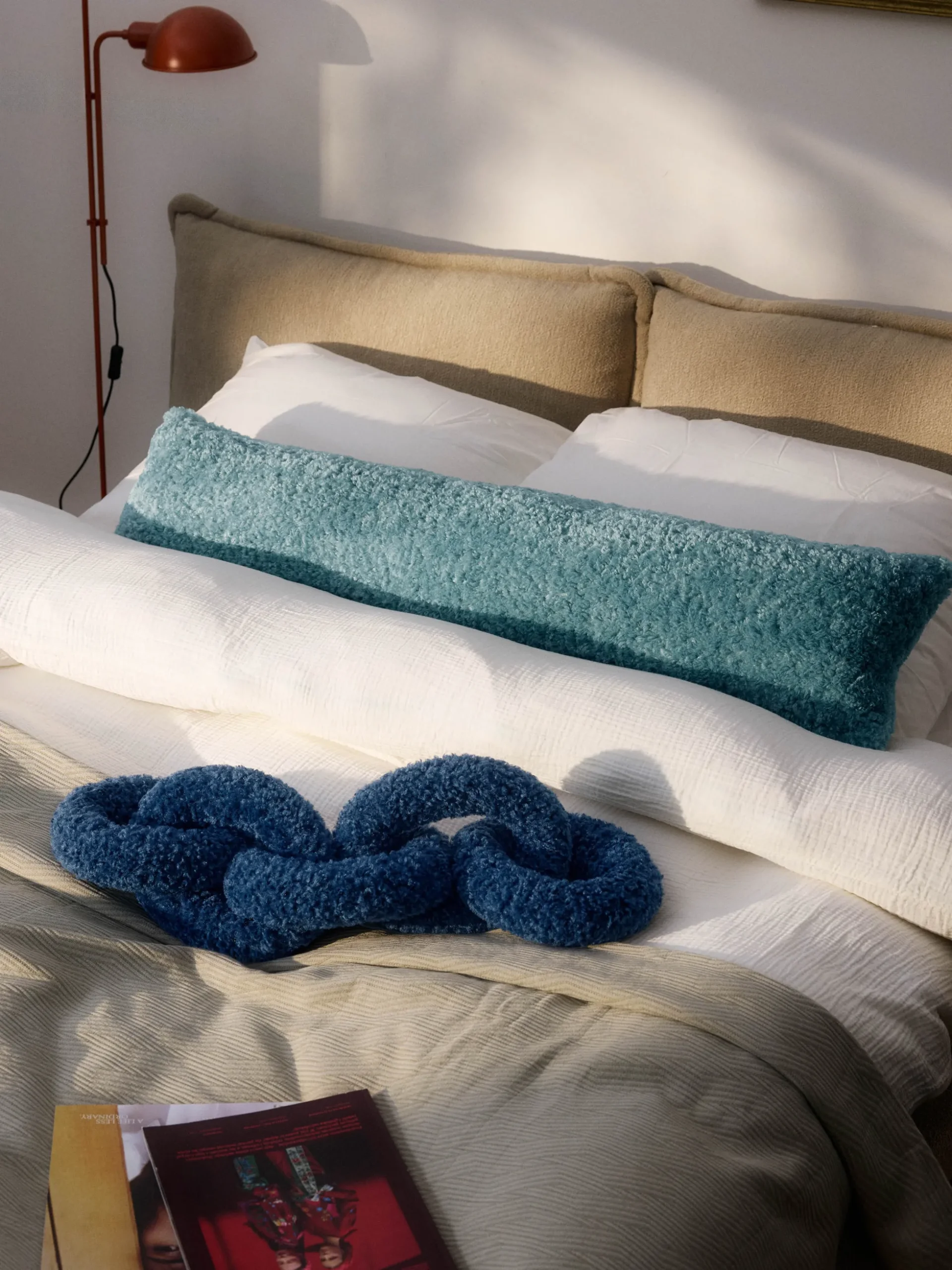 Cuscino decorativo XL in teddy Dotty