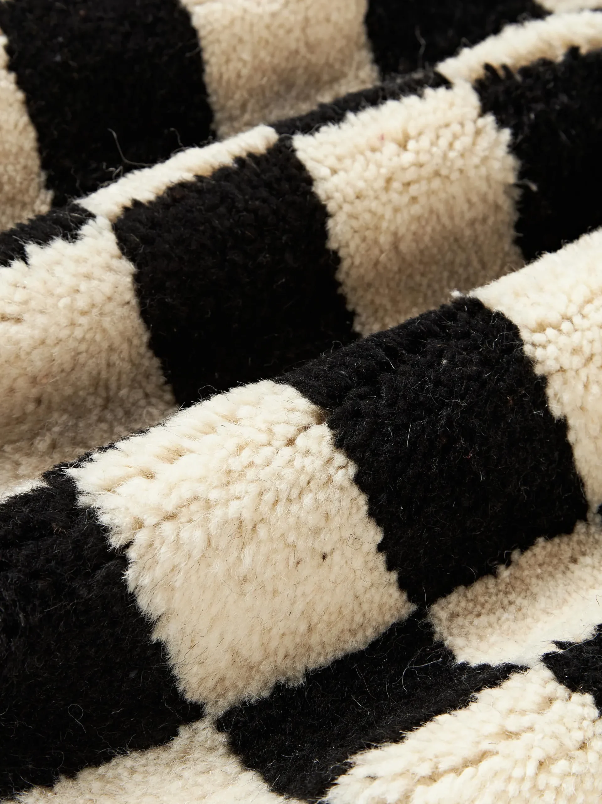 Cuscino in lana fatto a mano Statement
