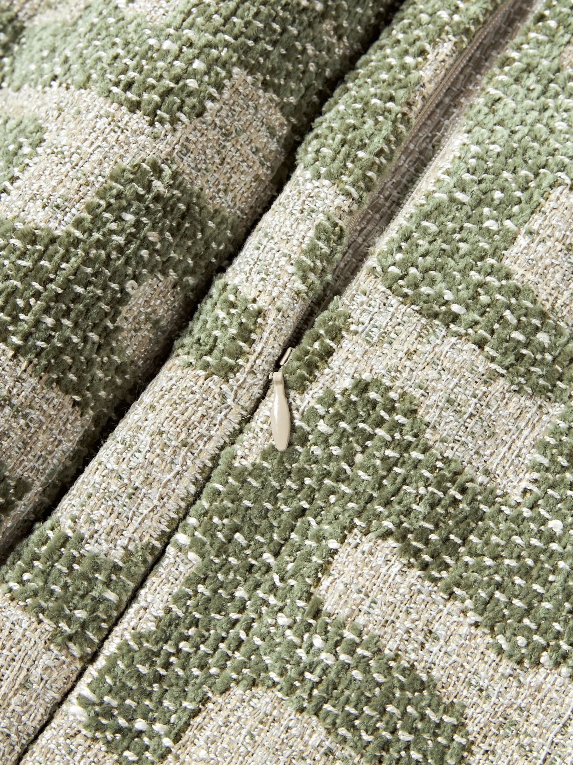Cuscino in viscosa con motivo jacquard Contia