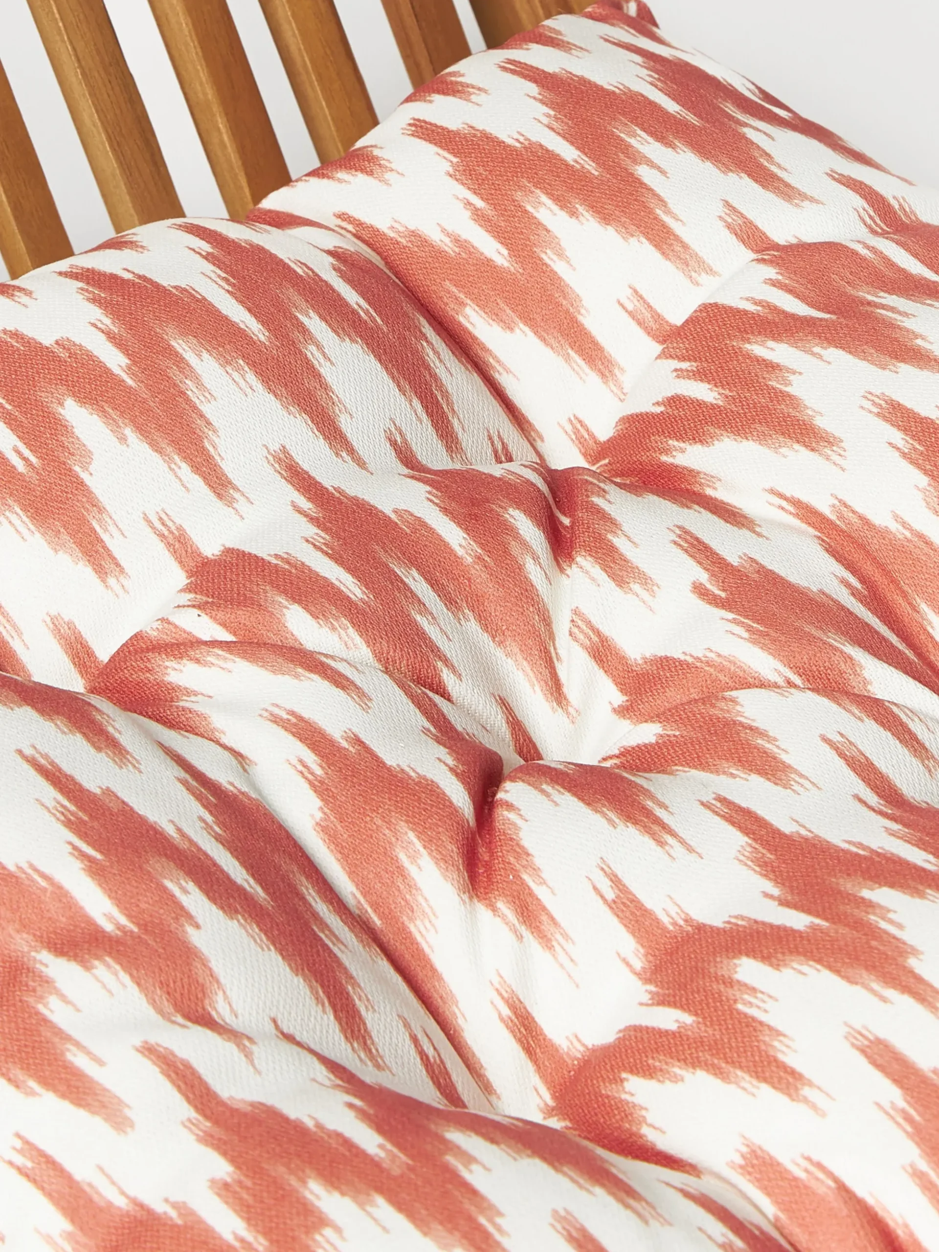 Cuscino sedia da esterno con motivo ikat Maillot