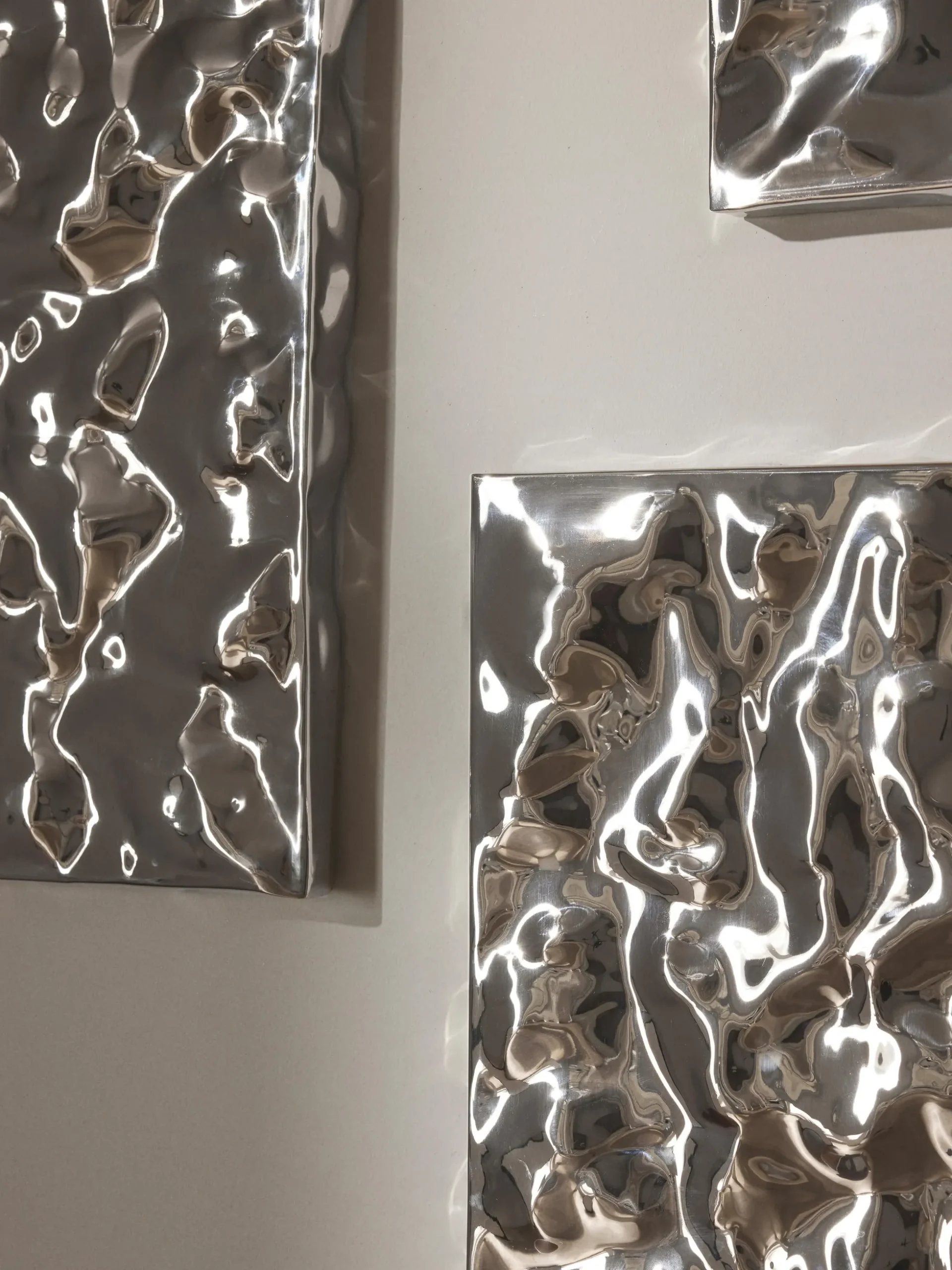 Decorazione da parete con superficie martellata Splash