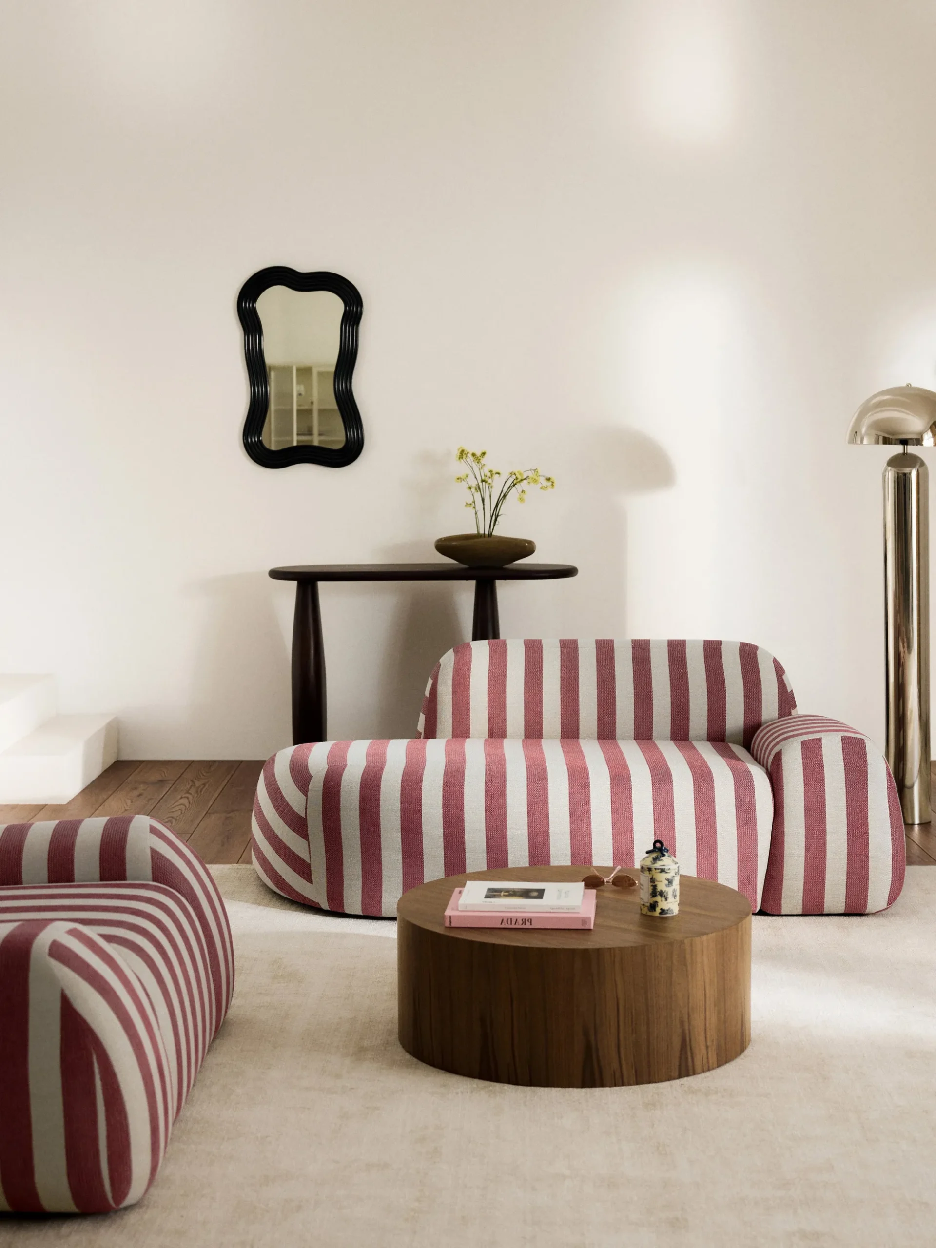 Divano a righe 2 posti con chaise longue Wolke