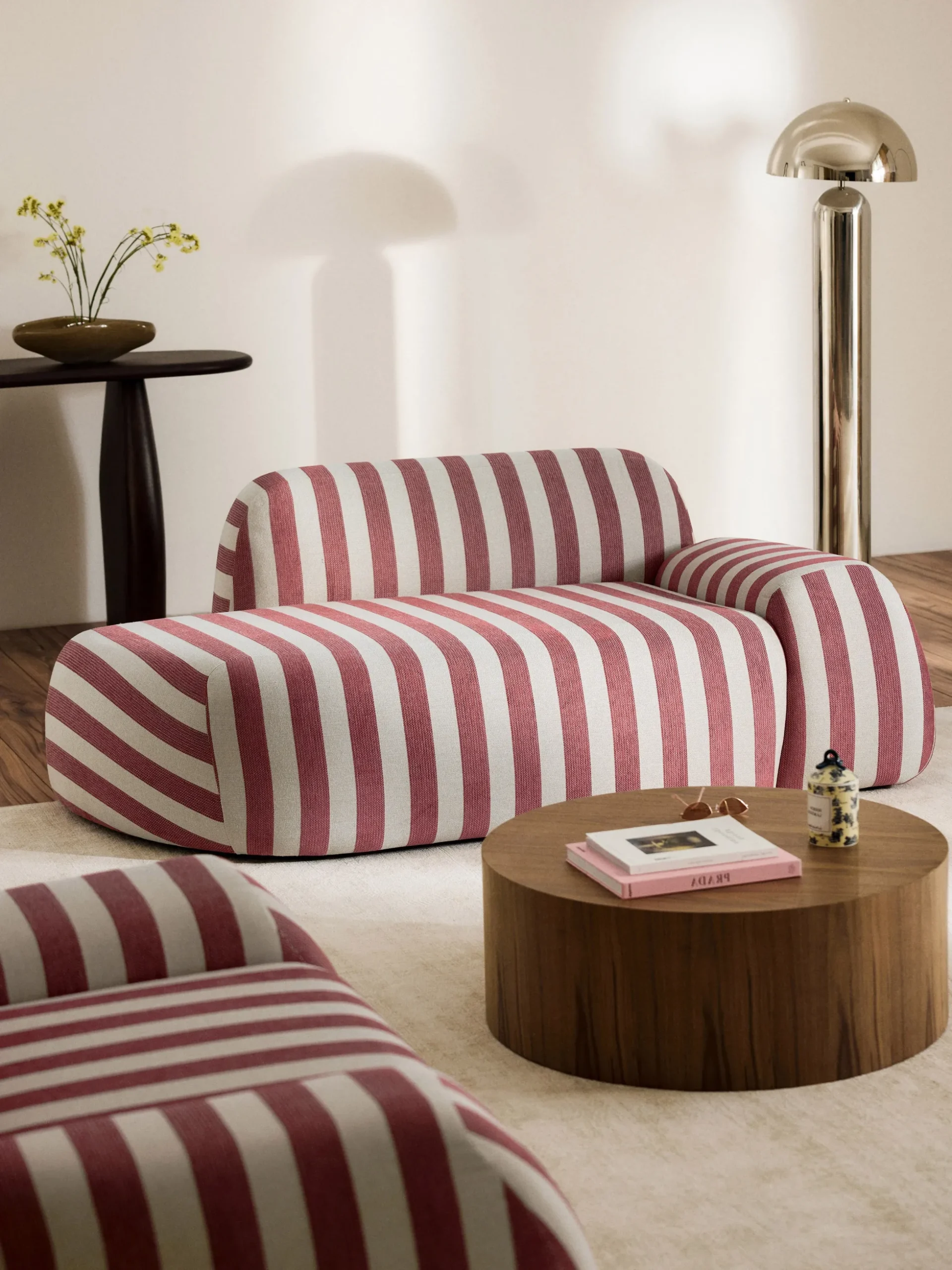 Divano a righe 2 posti con chaise longue Wolke