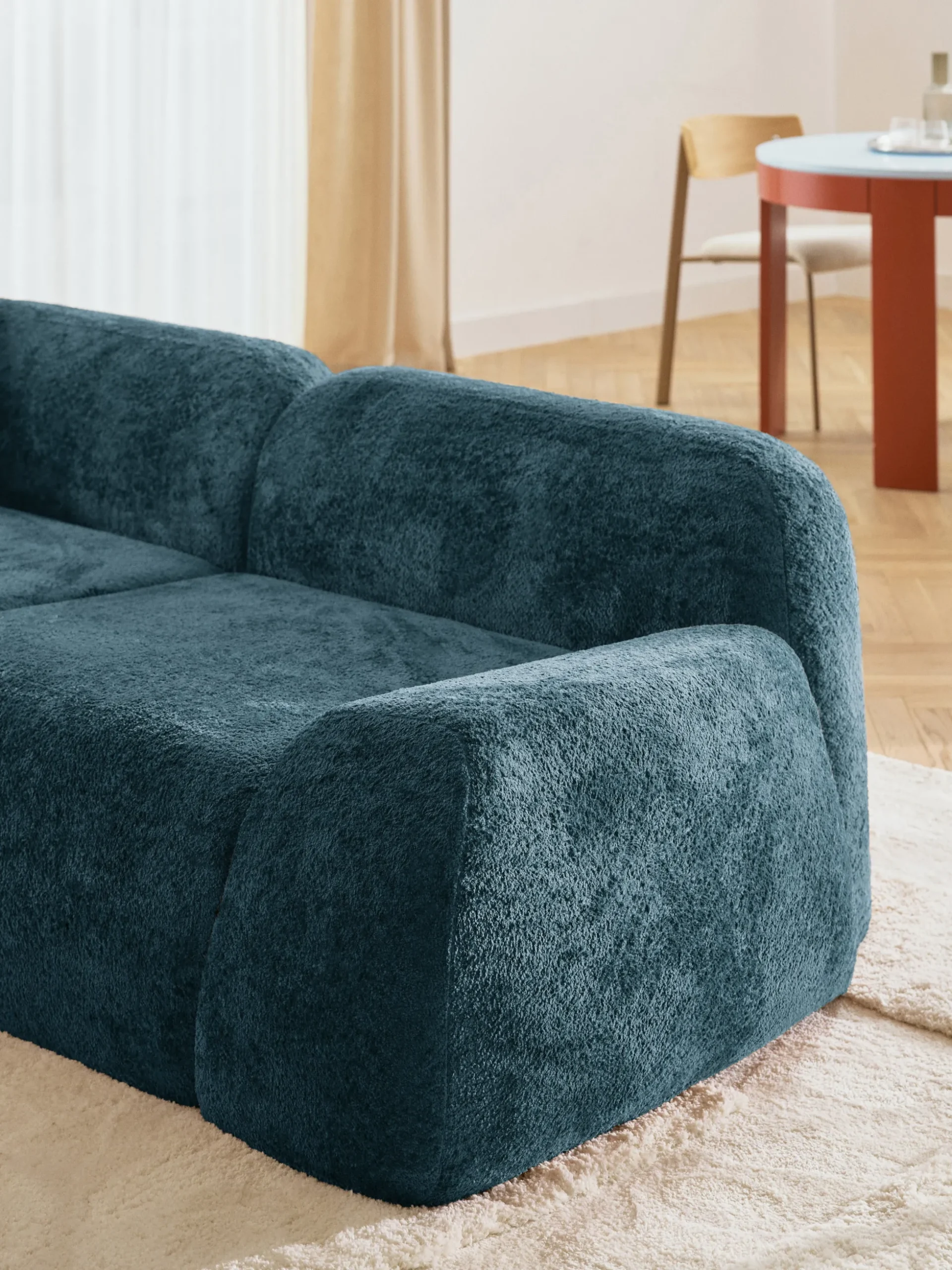 Divano angolare componibile 4 posti con chaise longue in teddy bouclé Wolke