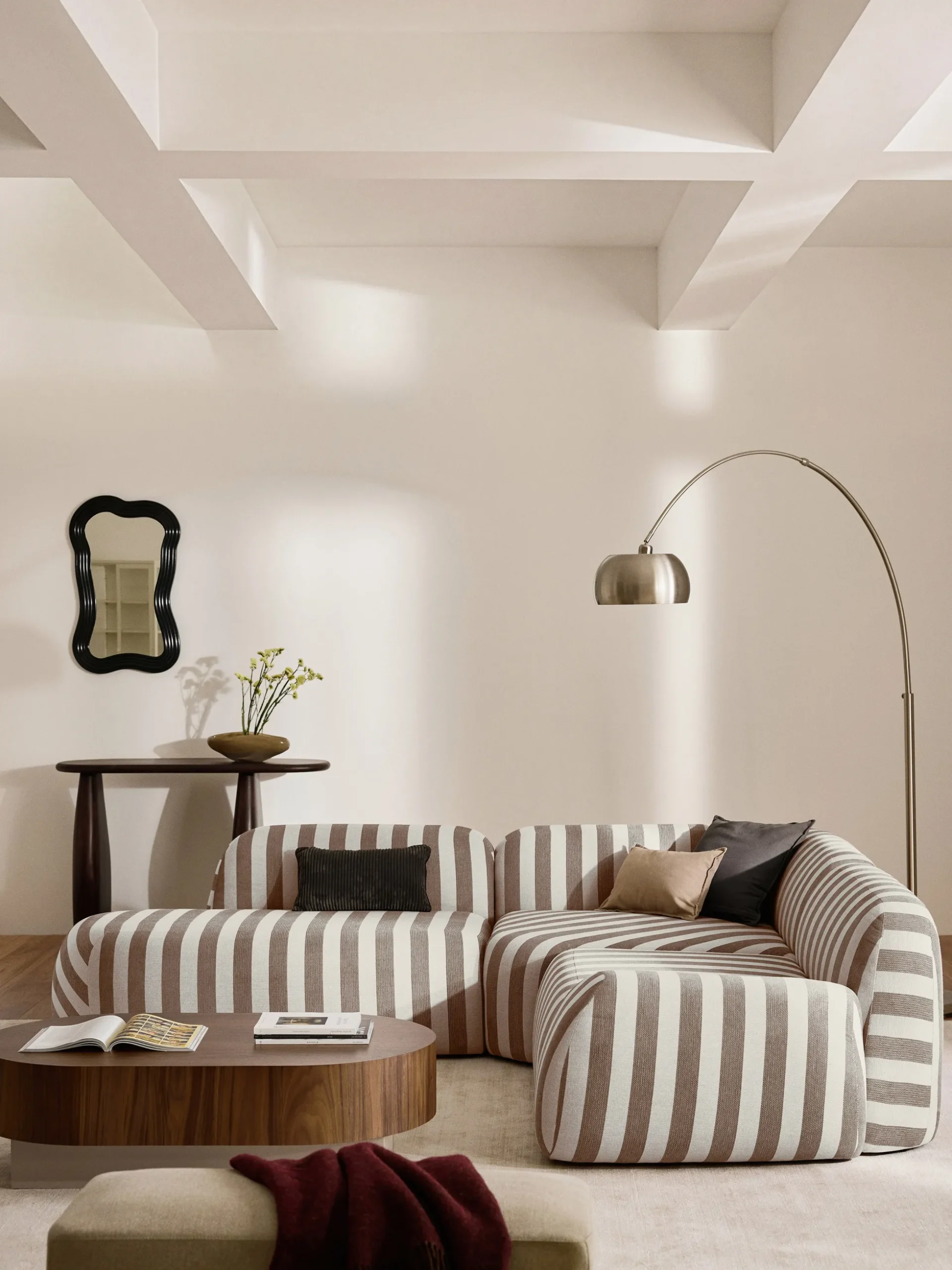 Divano angolare componibile 4 posti a righe con chaise longue Wolke