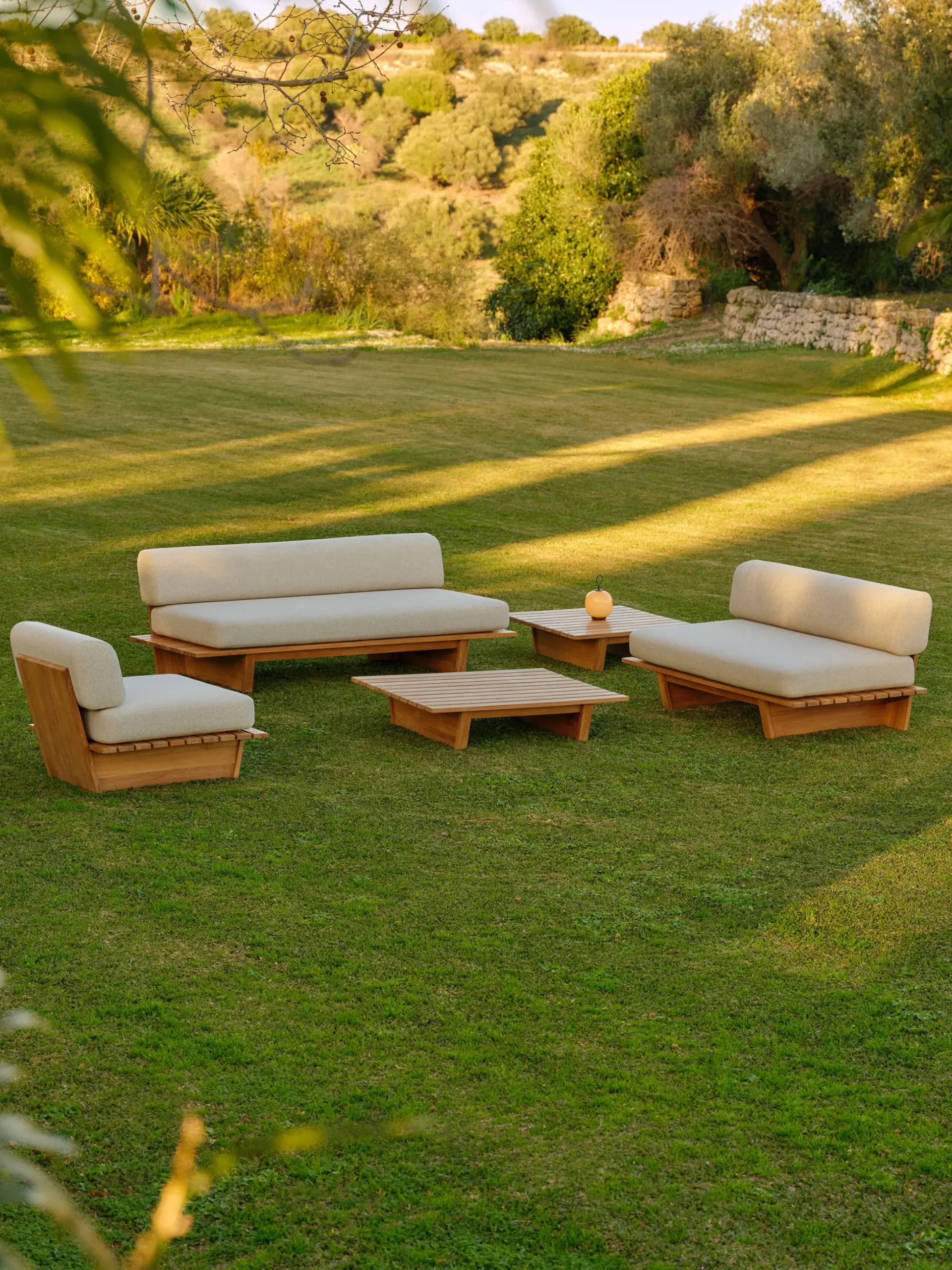 Divano da giardino in legno di teak 3 posti Eiko