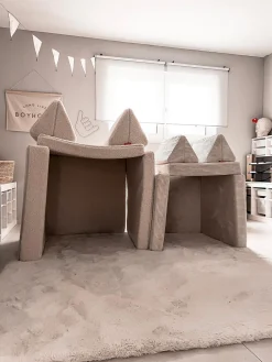 Divano da gioco componibile per bambini in velluto a coste fatto a mano Mila