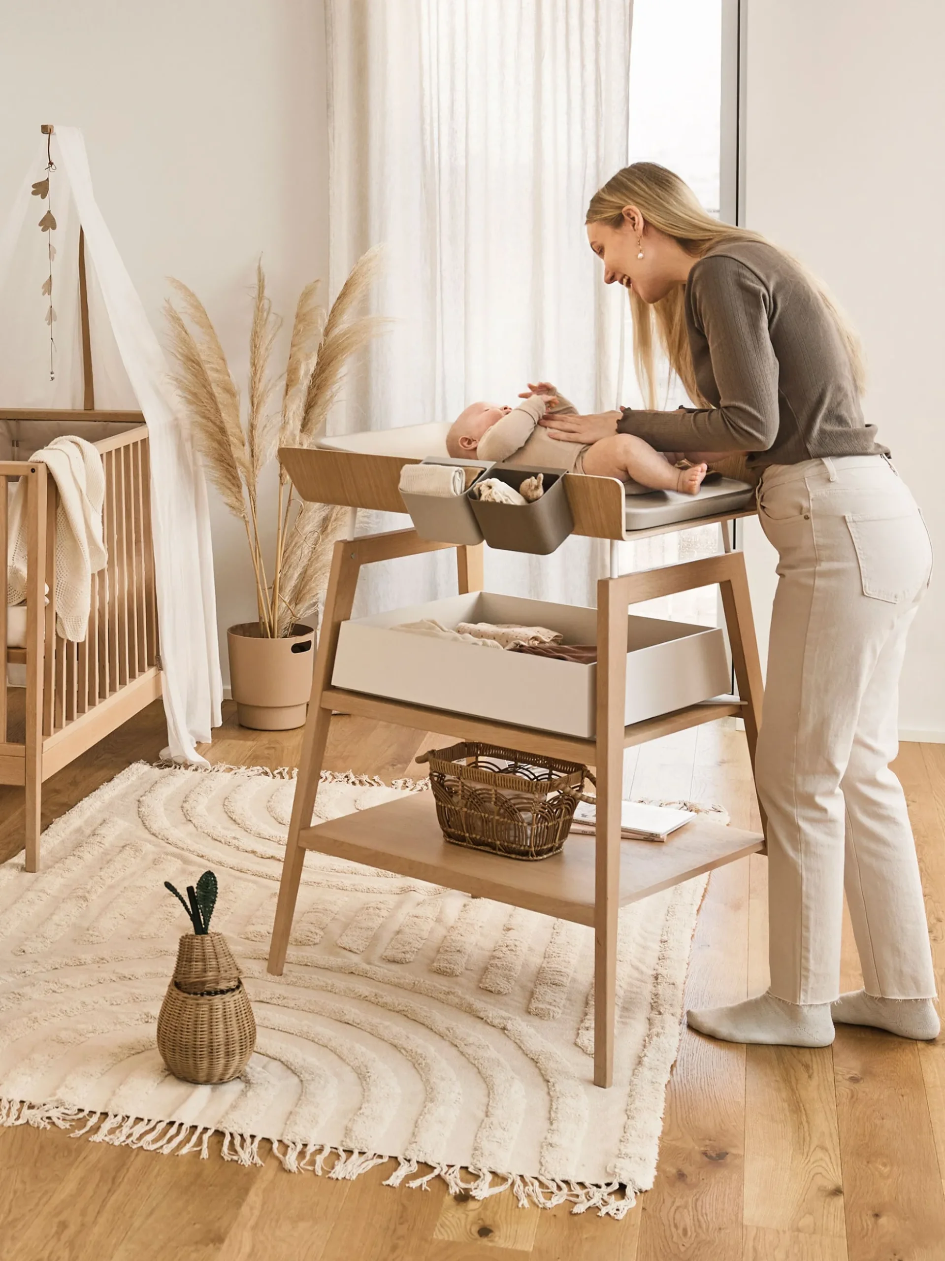 Fasciatoio con cuscino Leander Linea