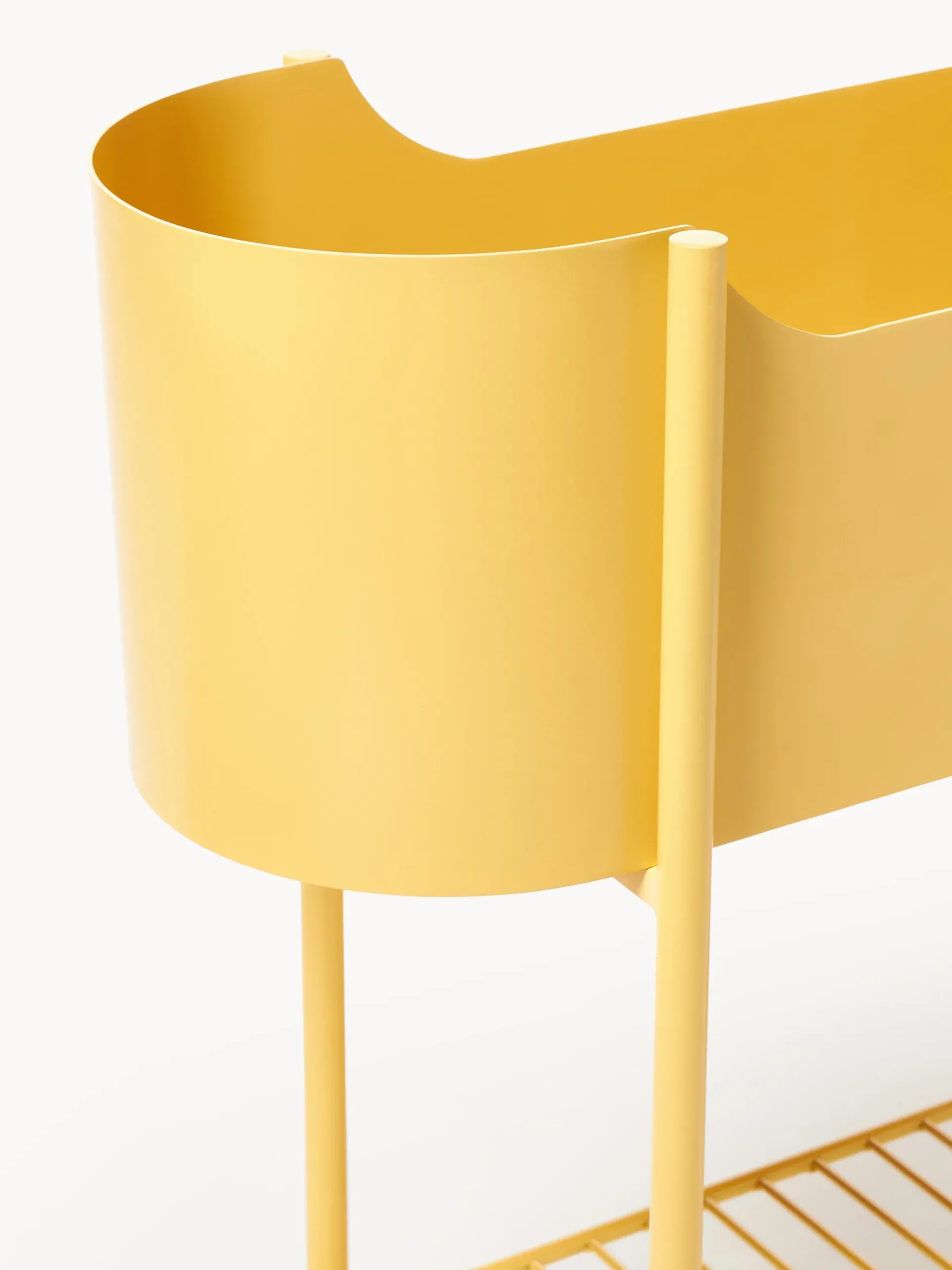 Fioriera in metallo Taru, alt. 65 cm