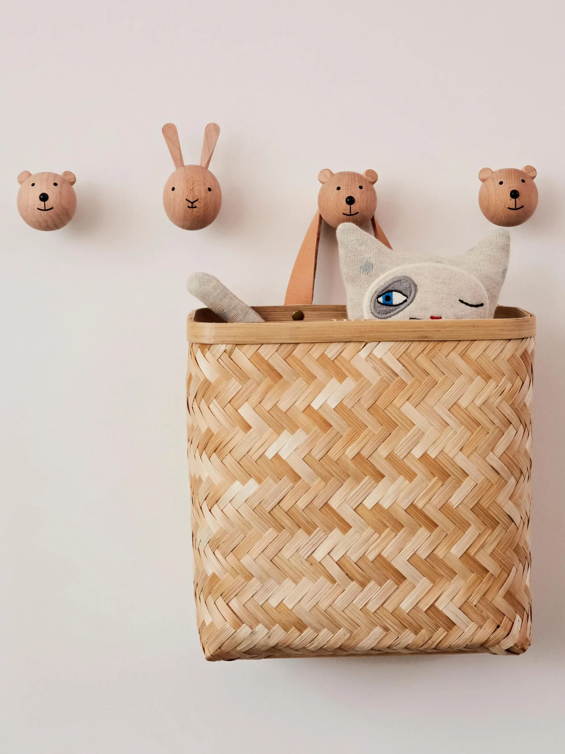 Gancio appendiabiti da parete in legno di faggio Rabbit
