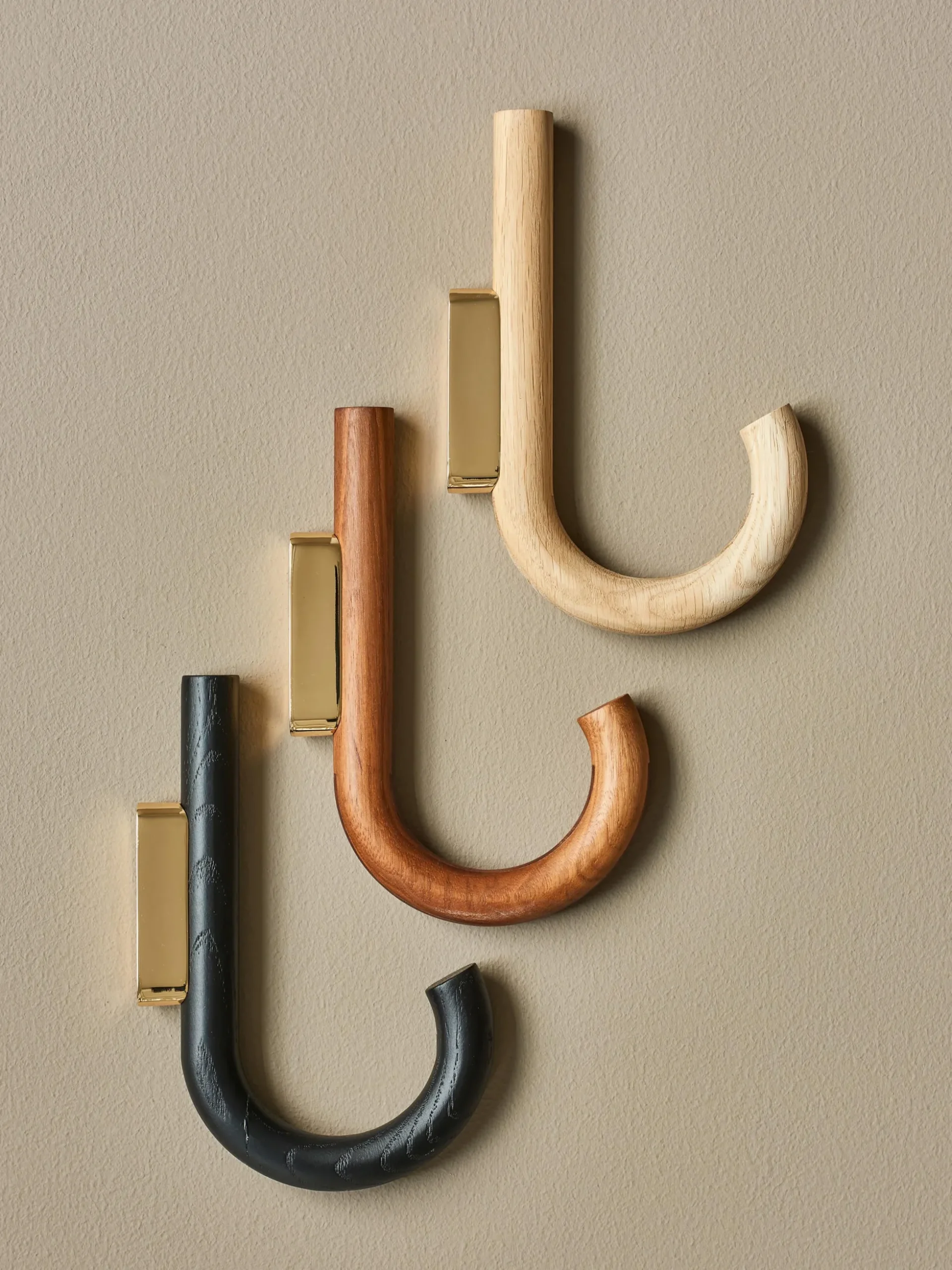 Gancio da parete in legno di quercia Umbrella, in diverse dimensioni