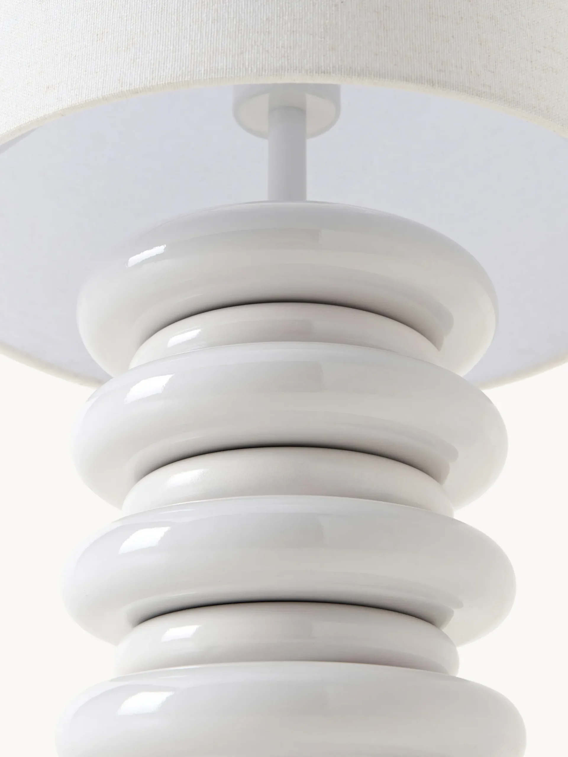 Grande lampada da tavolo con base in legno Nicolas
