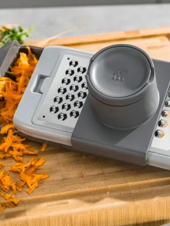Grattugia multiuso 7 in 1 Z-Cut