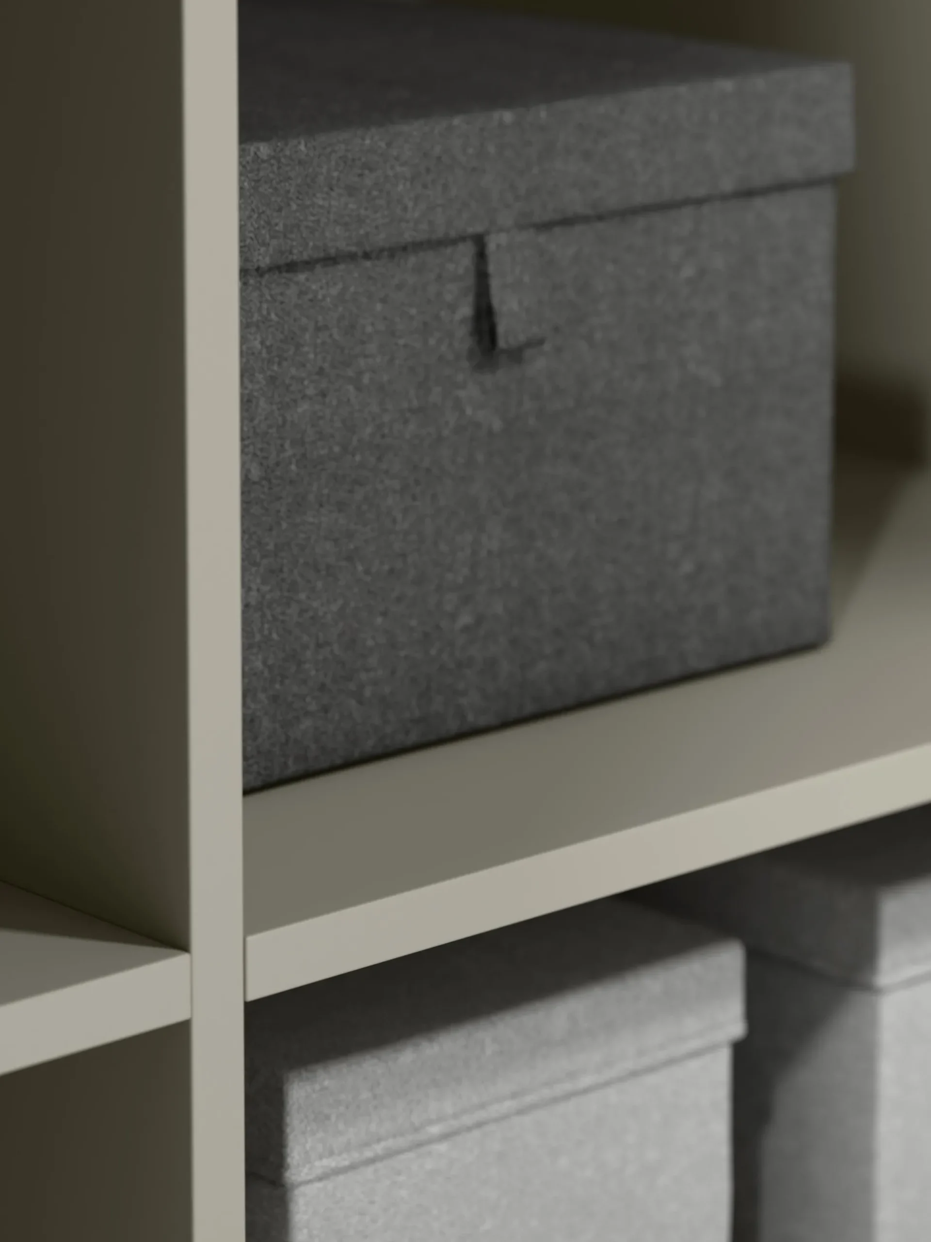 Guardaroba piccolo in legno Joe