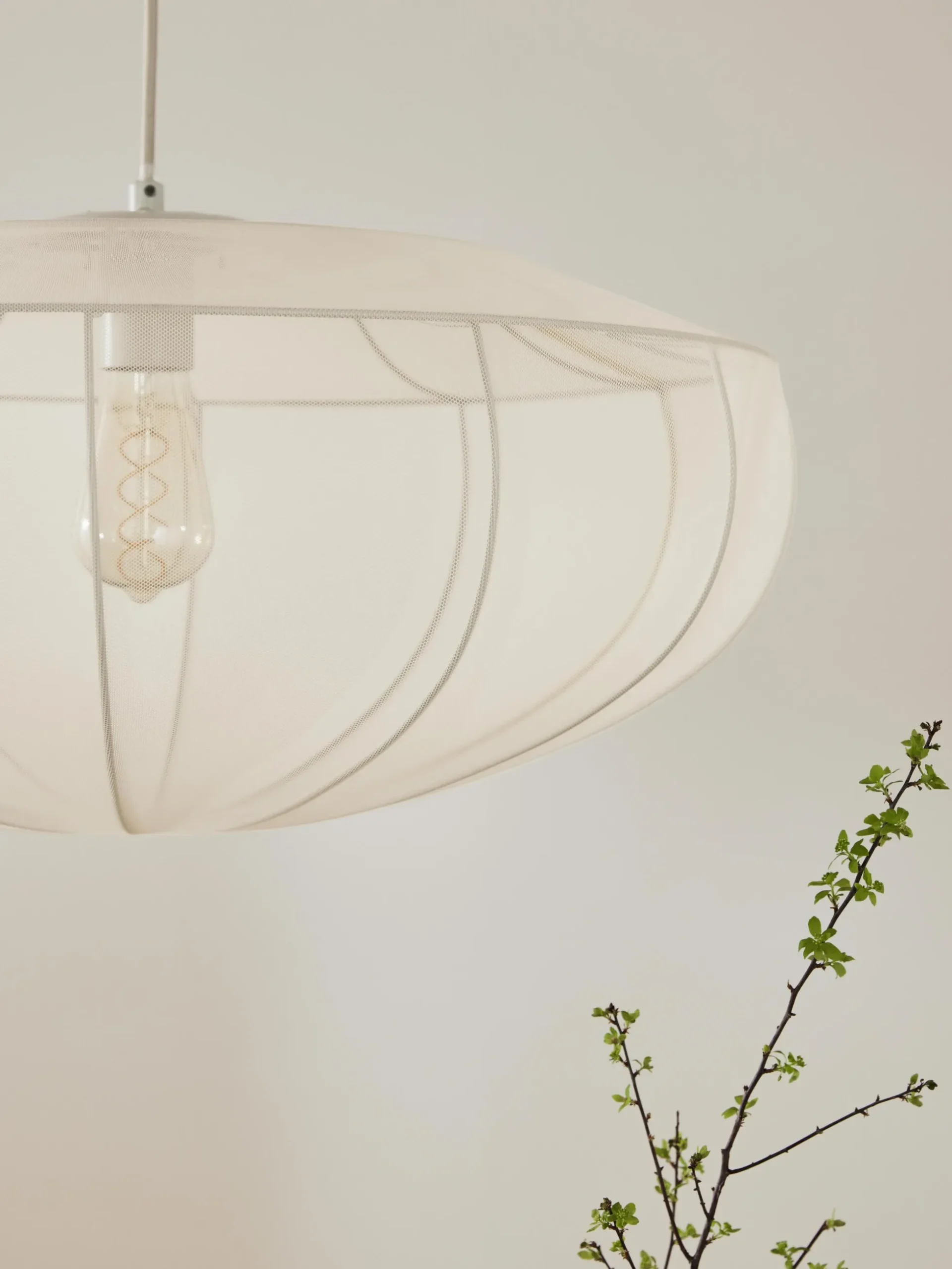 Lampada a sospensione in tessuto a rete Beau