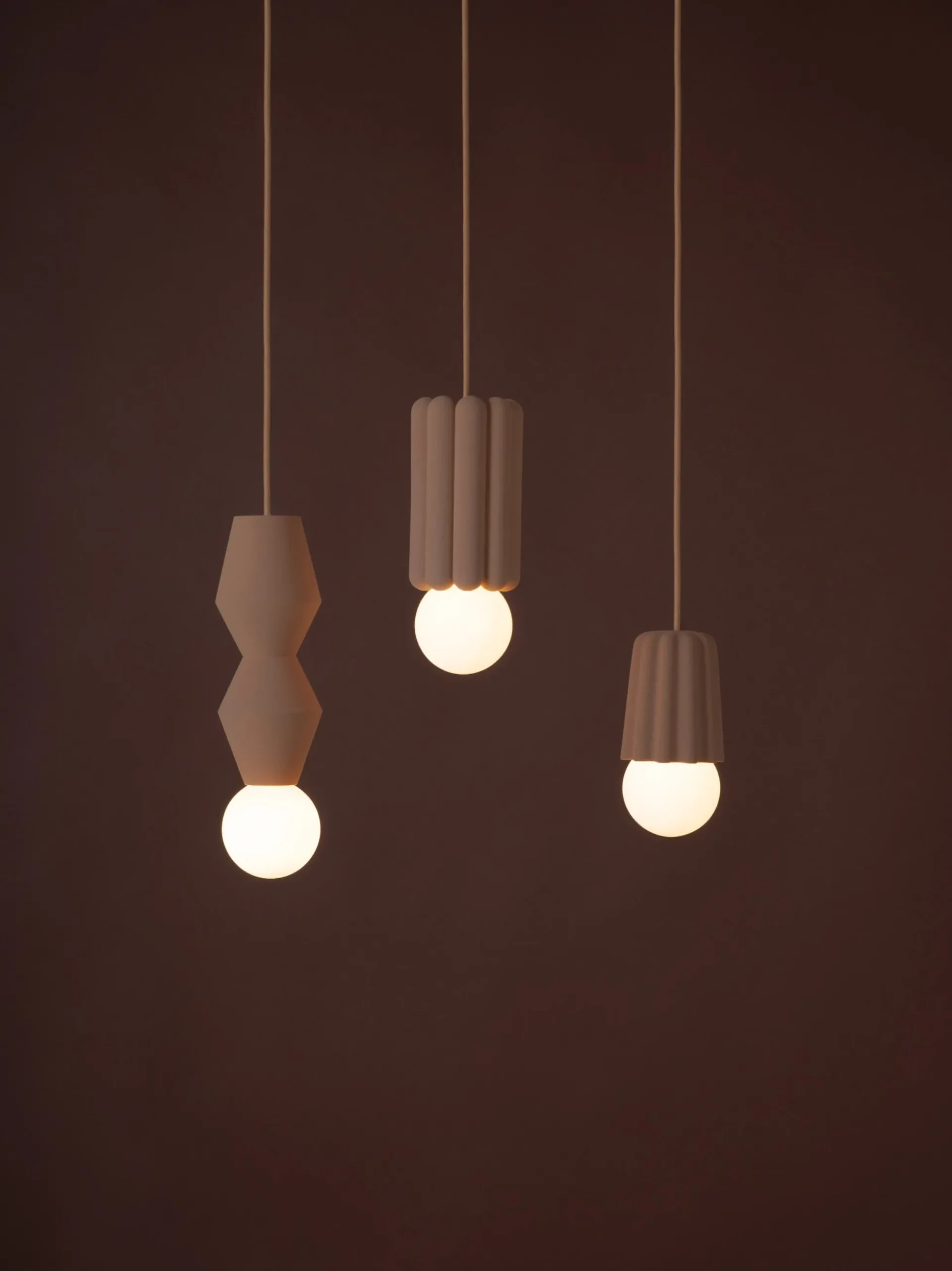 Lampada a sospensione piccola fatta a mano con luce regolabile STUCCO No. 3