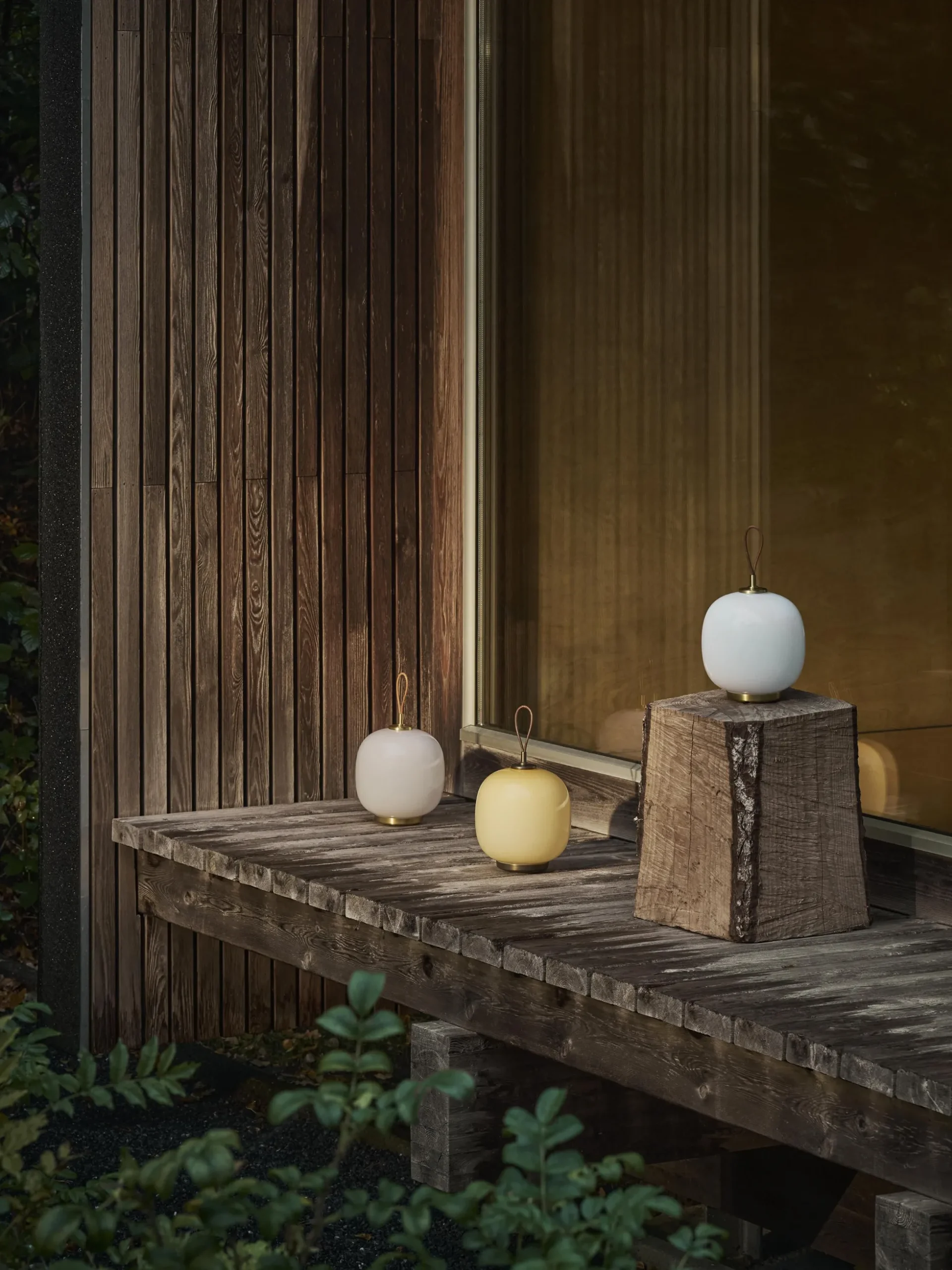 Lampada da esterno portatile a LED con luce regolabile VL 45