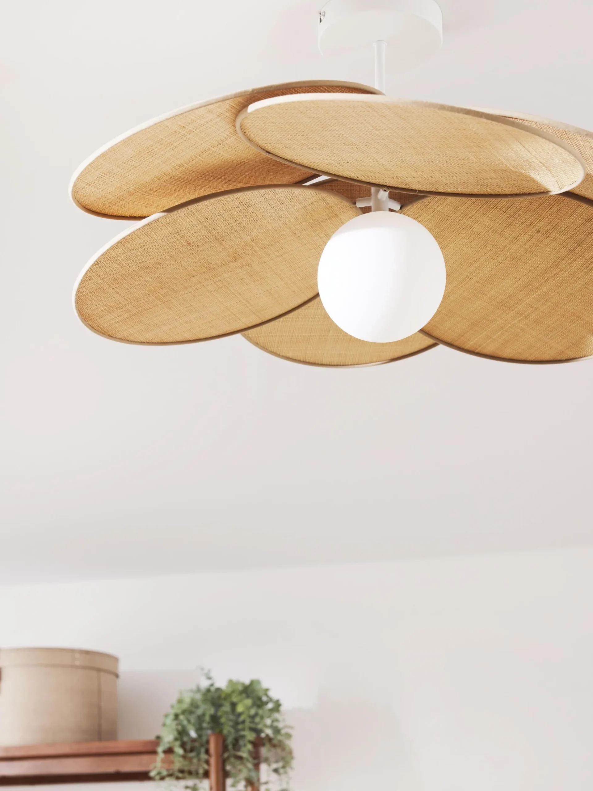 Lampada da soffitto con decoro in fibra naturale Milani
