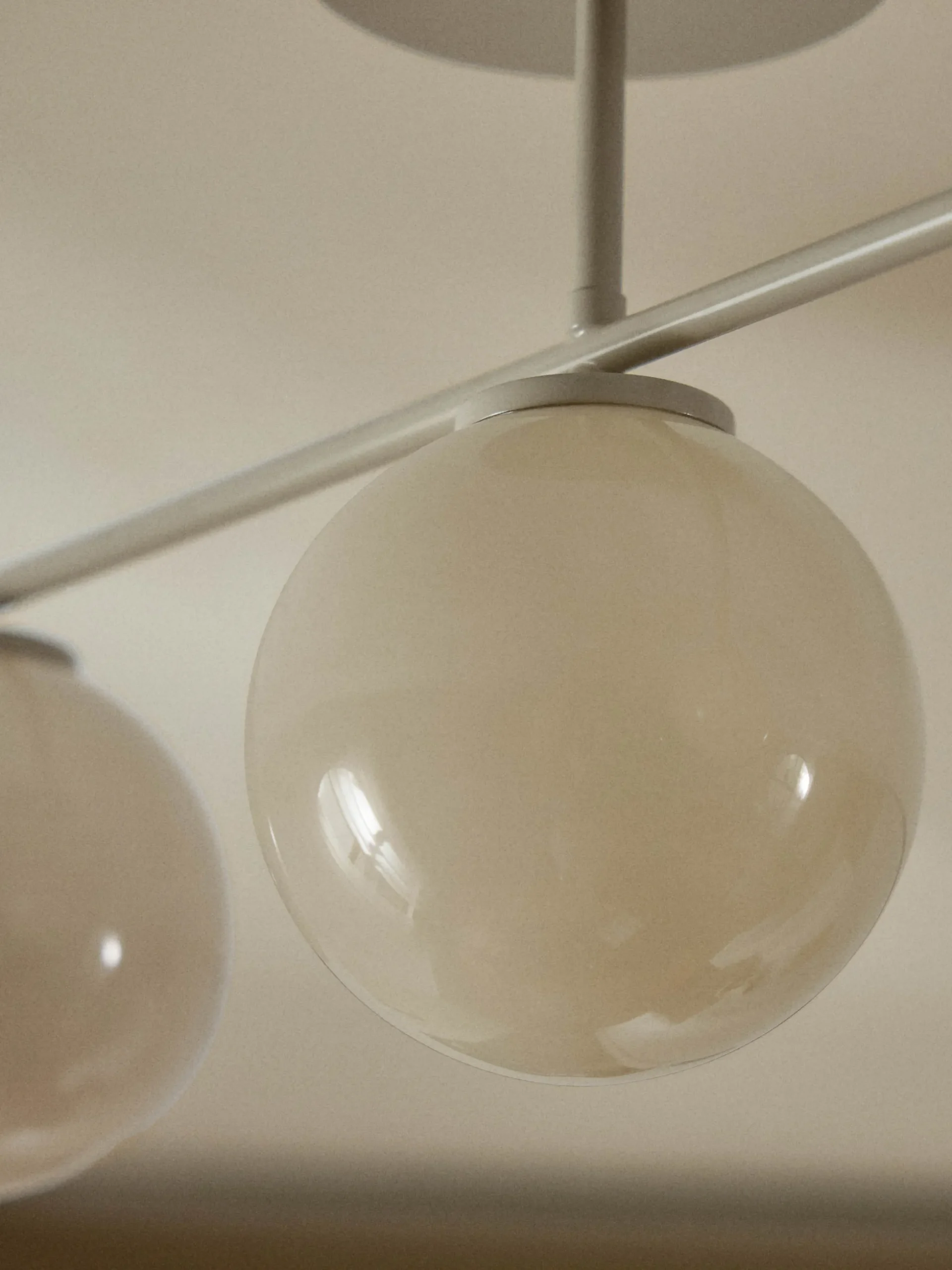 Lampada da soffitto in vetro opale Atlanta