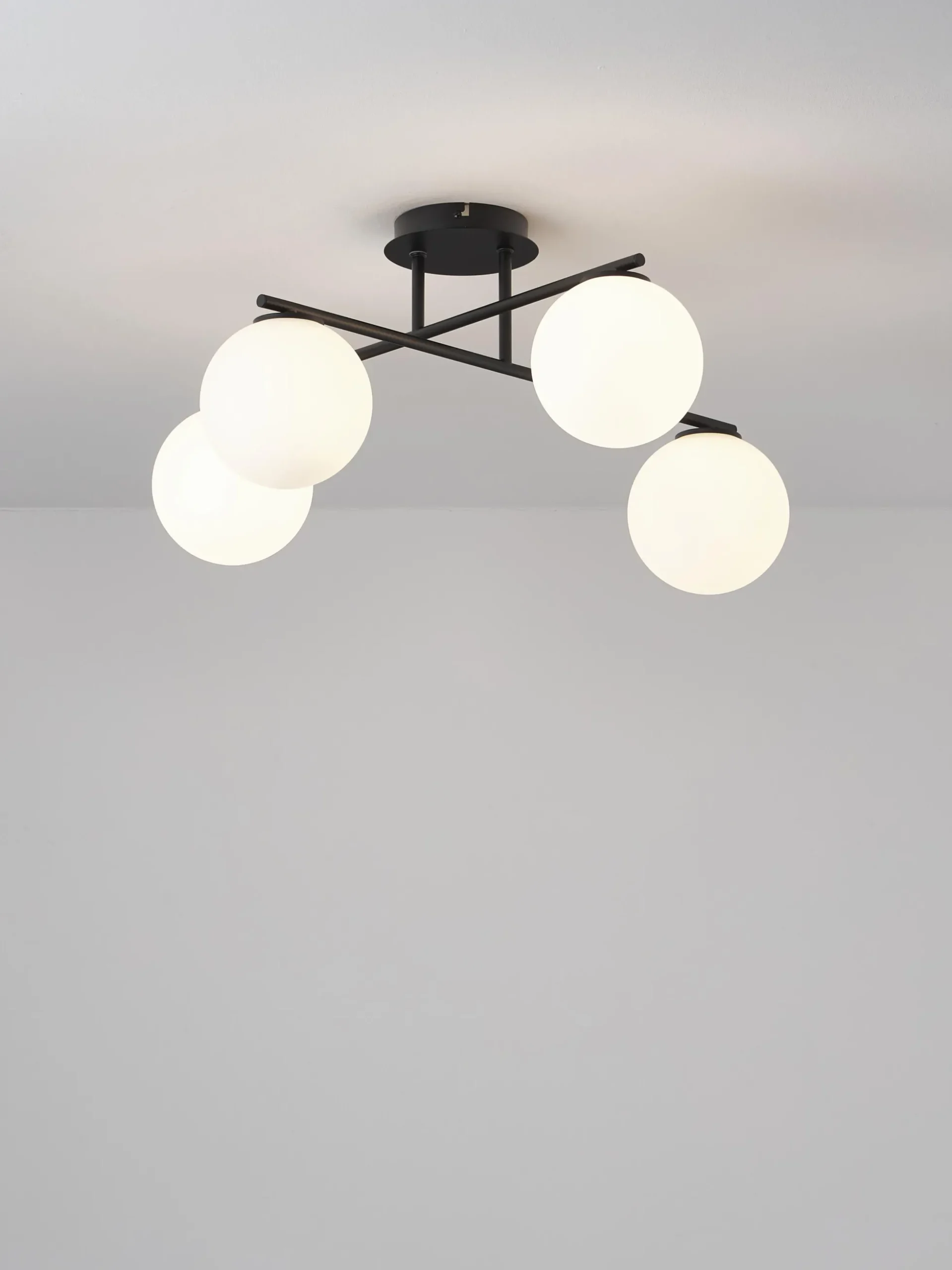 Lampada da soffitto in vetro opale Atlanta