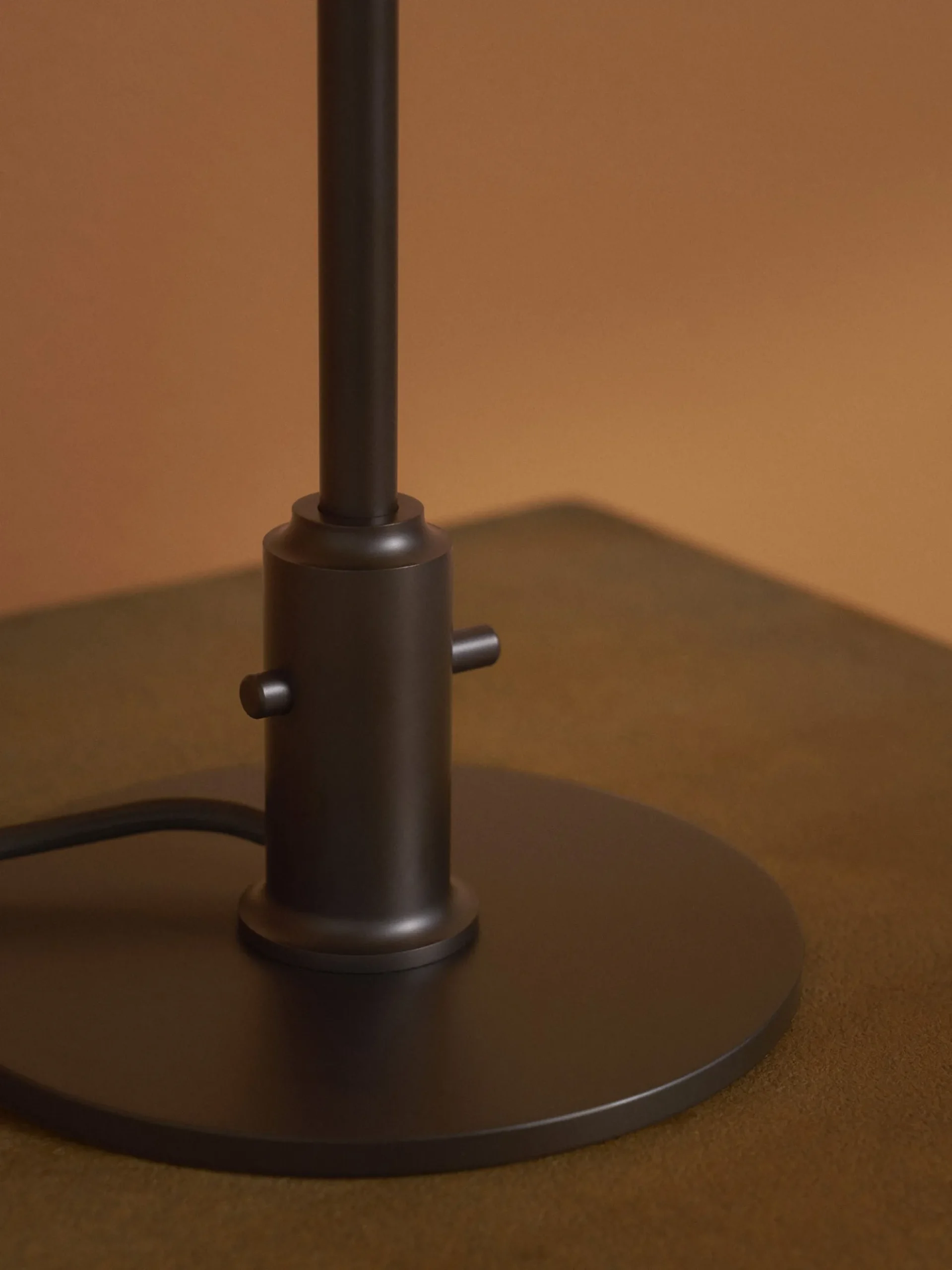 Lampada da tavolo grande in vetro soffiato PH 3/2